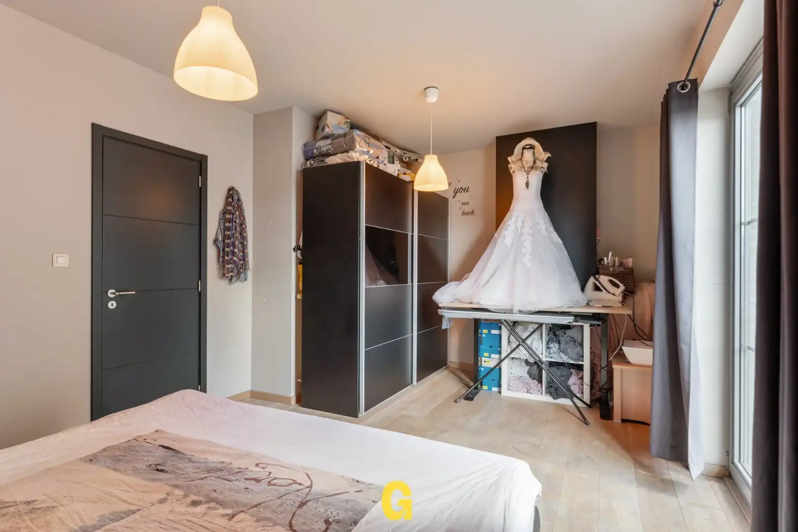 Knap afgewerkt triplex appartement met 4 slaapkamers, 2 badkamers en standplaats met ruime kelderberging  foto 21