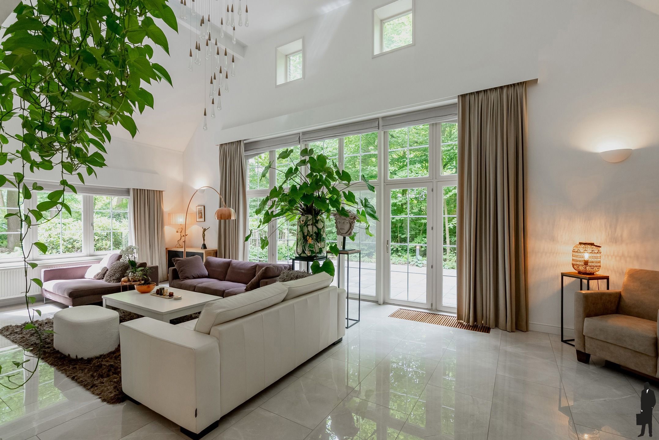 Exclusieve villa met zwemvijver op 2.543 m² foto 11