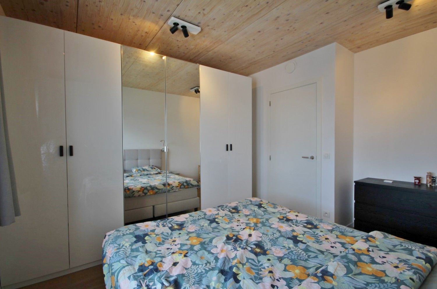 Zeer energiezuinig luxueus appartement met 2 slaapkamers en ruim terras foto 4