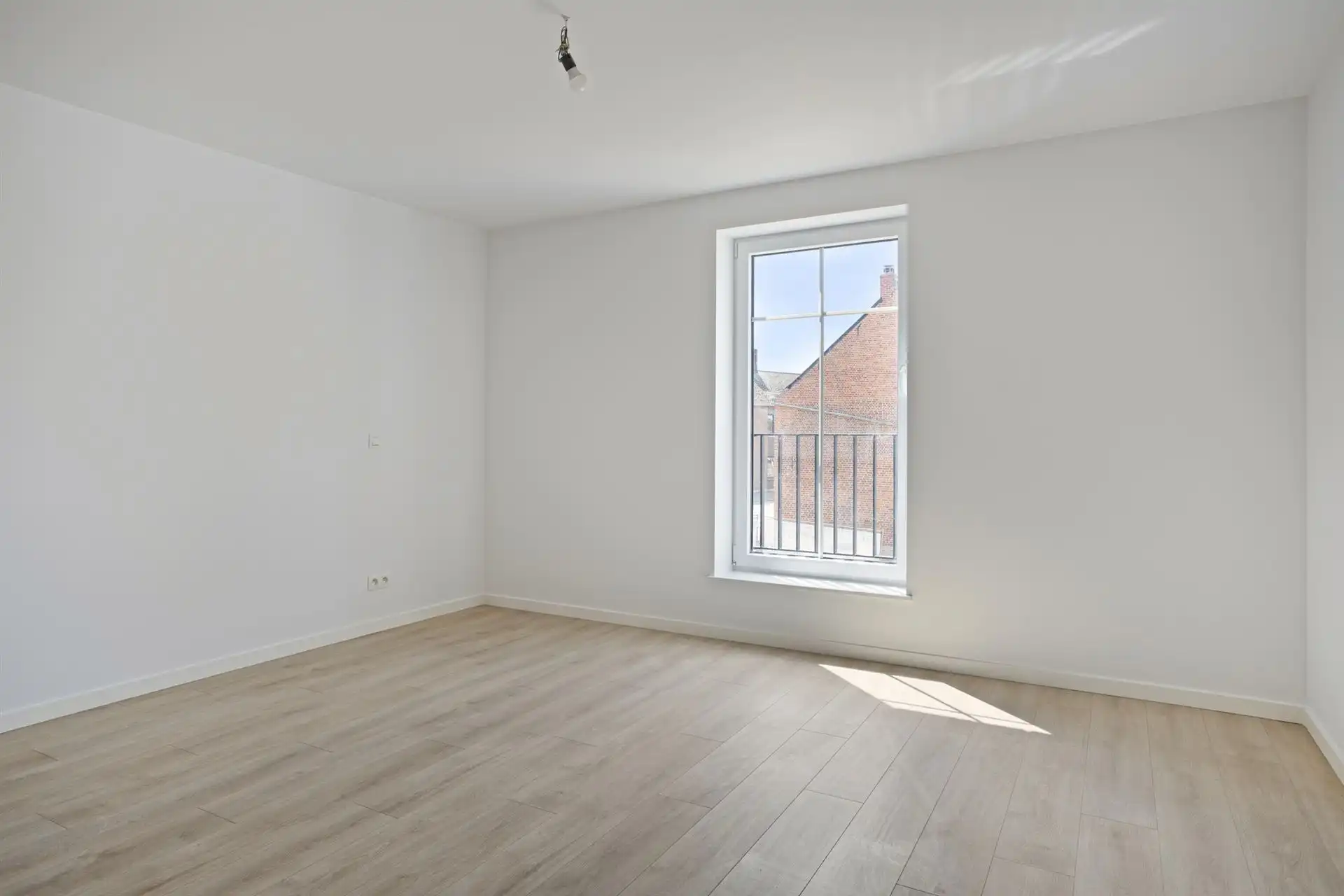 Prachtige nieuwbouw in rustige straat foto 14