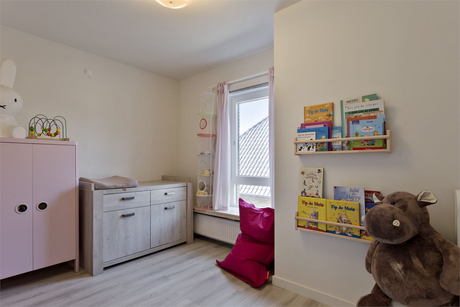 Lichtrijke villa met riante tuin foto 14