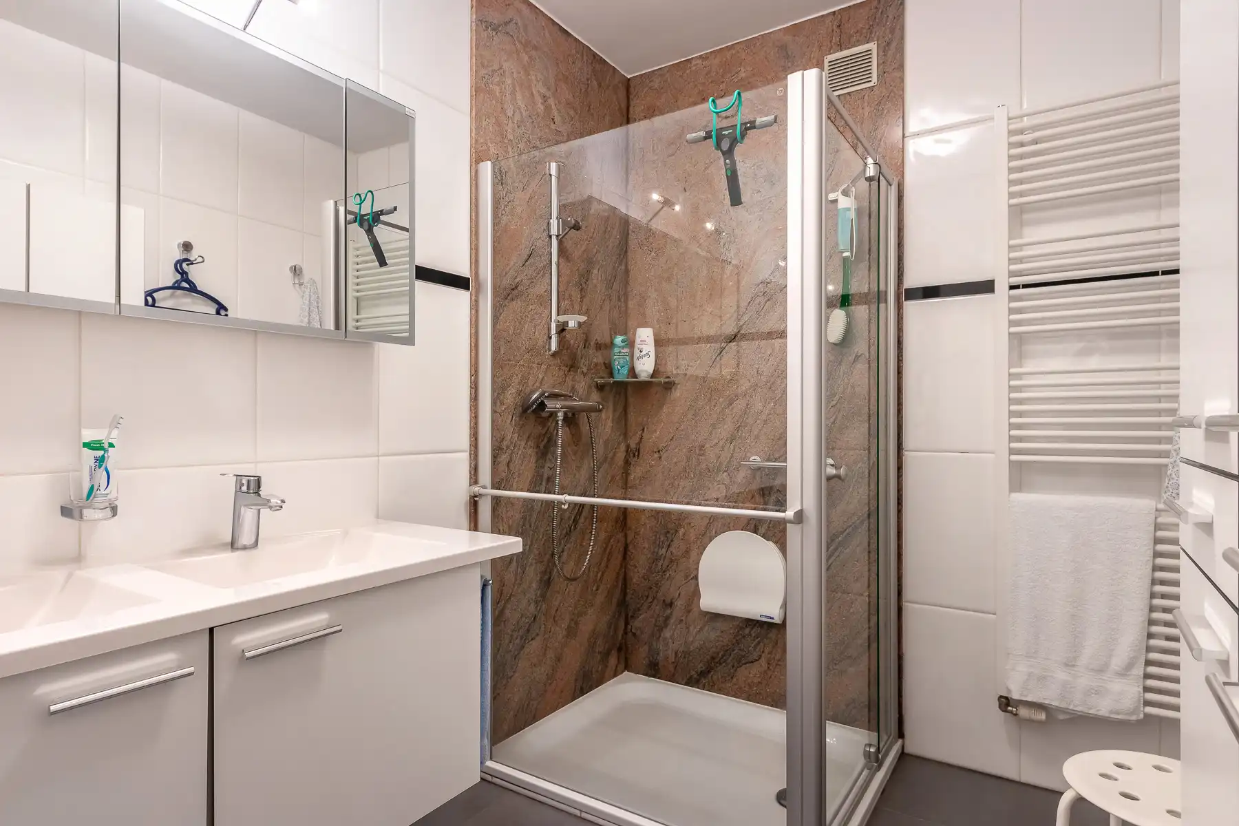 Investeringsappartement met 2 slaapkamers en dubbele garagebox foto 21