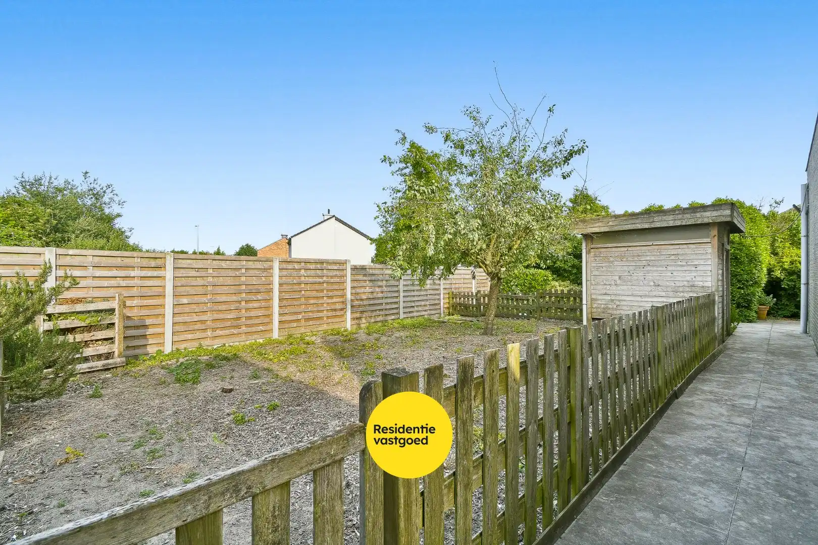 Instapklare en alleenstaande bungalowwoning foto 28
