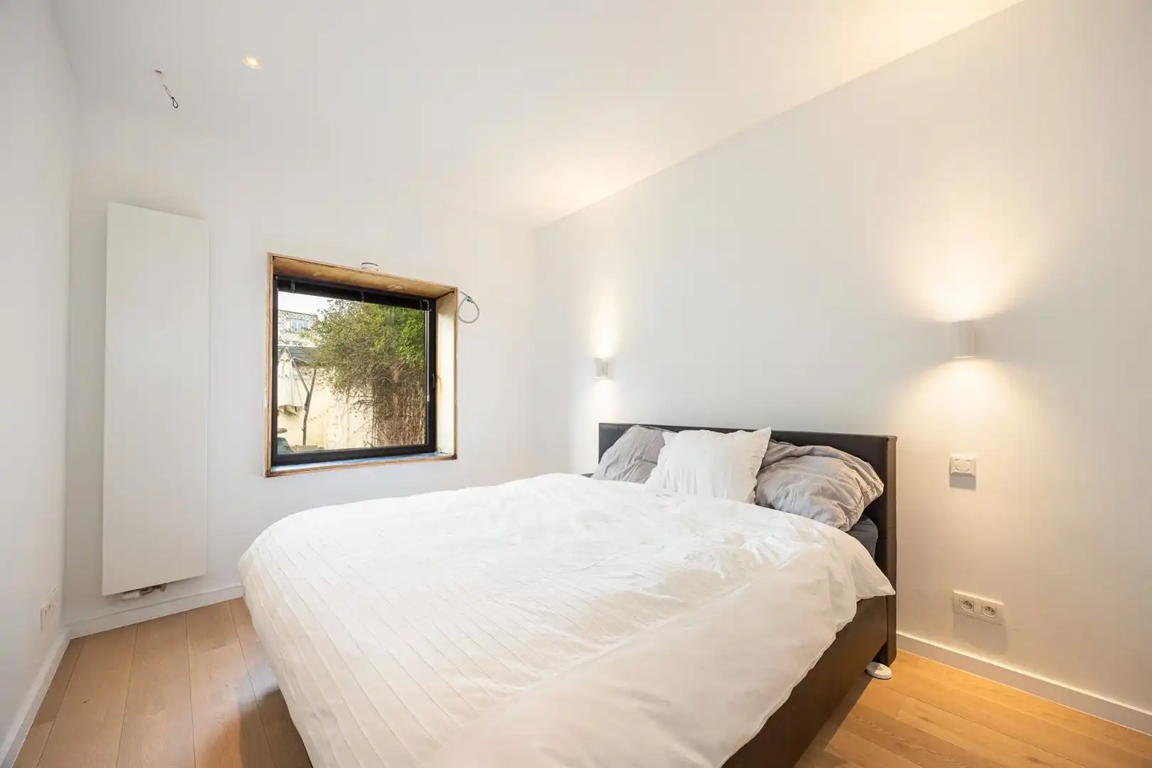 Gemeubeld appartement met tuin foto 18