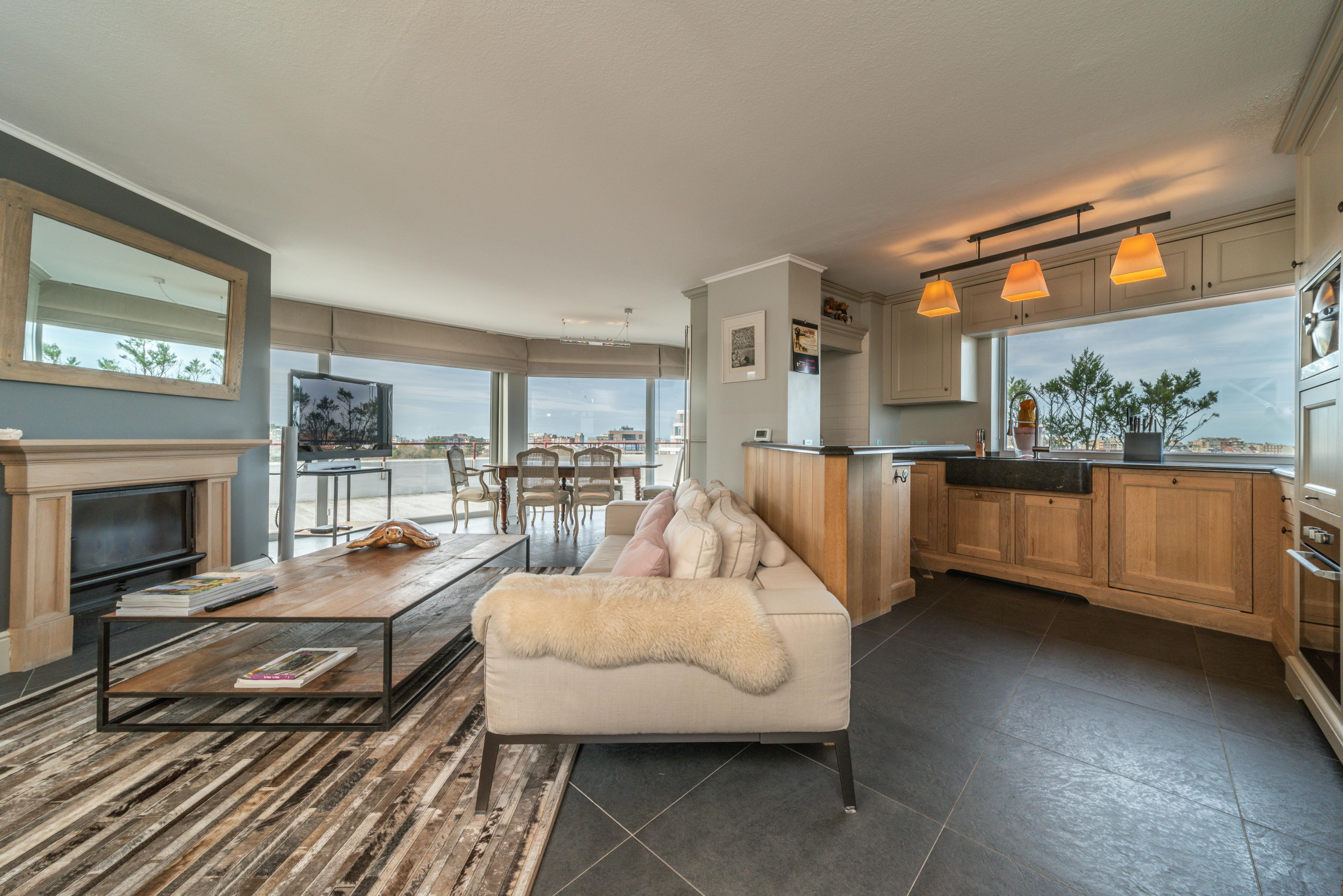 Penthouse met magnifiek zicht op de markt van De Panne foto 13