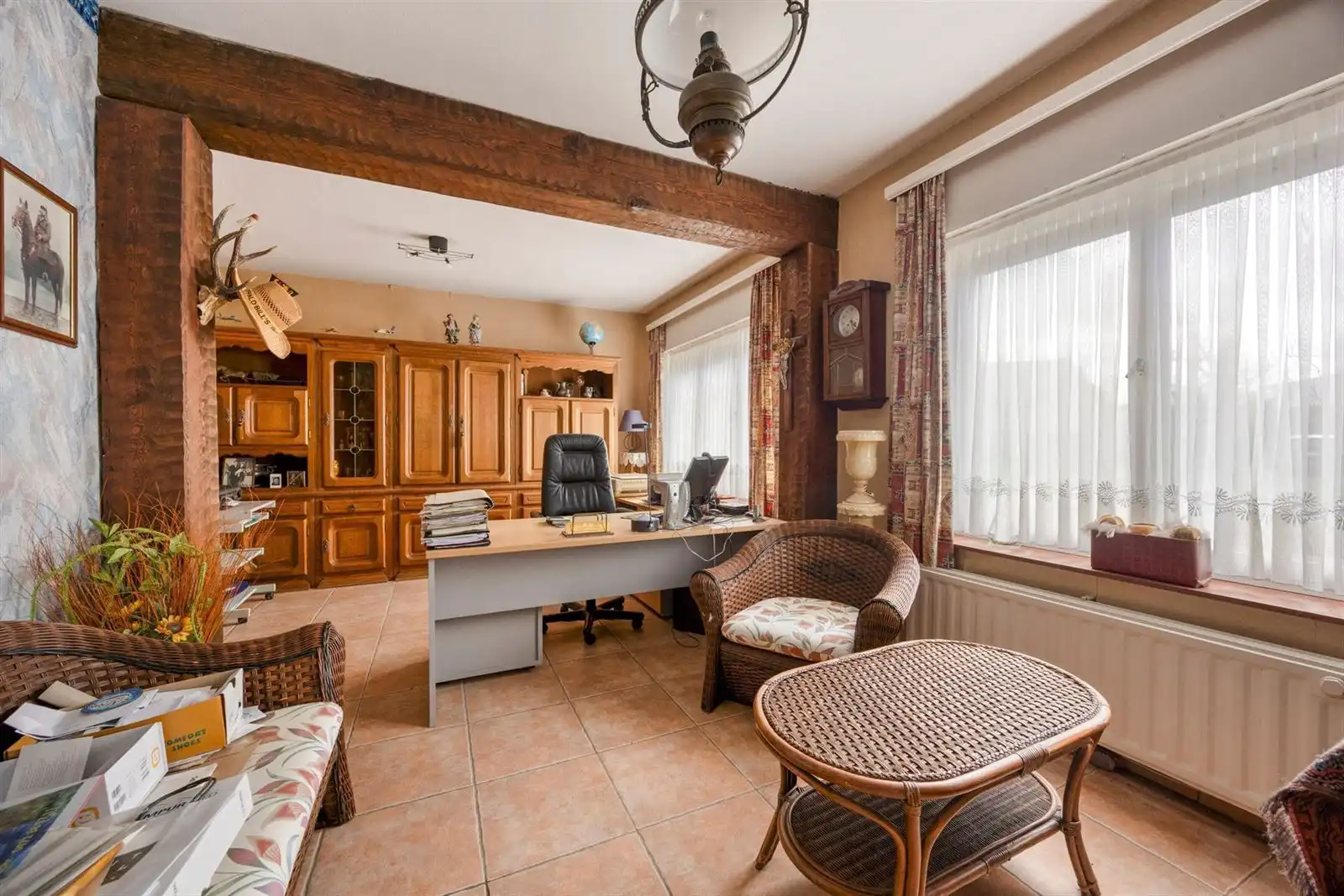 Bungalow met grote garage en tuin  foto 9