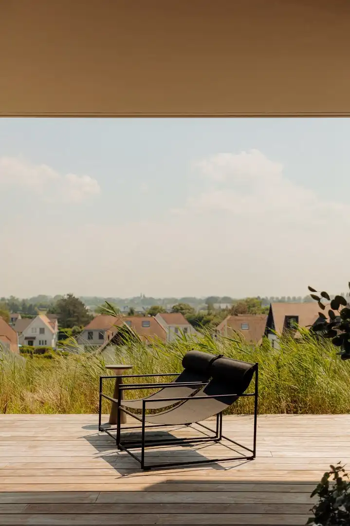 Uiterst smaakvol en top-notch afgewerkt appartement met frontaal zeezicht van het gelijkvloers terras foto 13