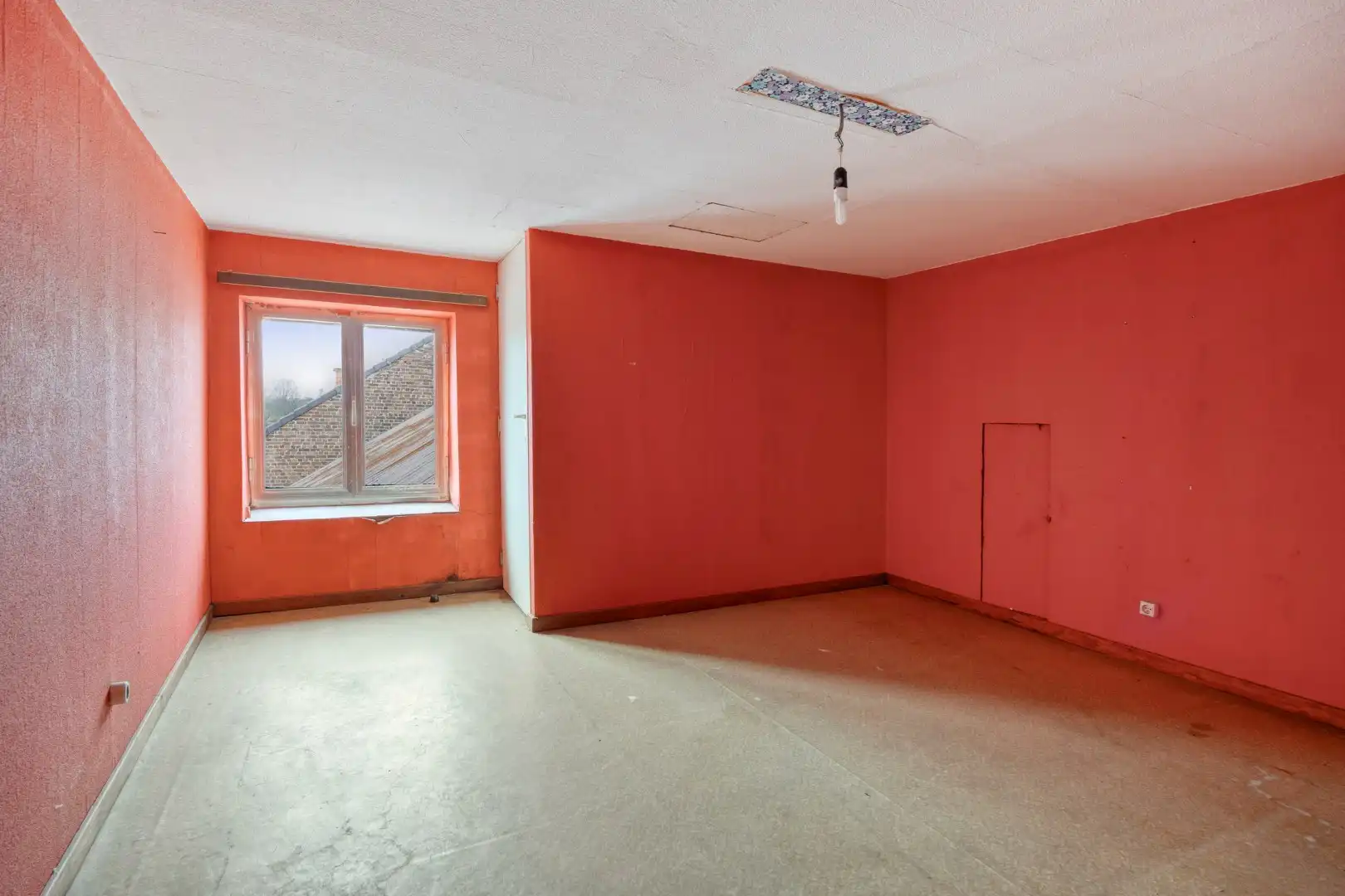 Hoeve met binnenkoer, stallen en tuin in landelijke dorpsligging te Nerem foto 18