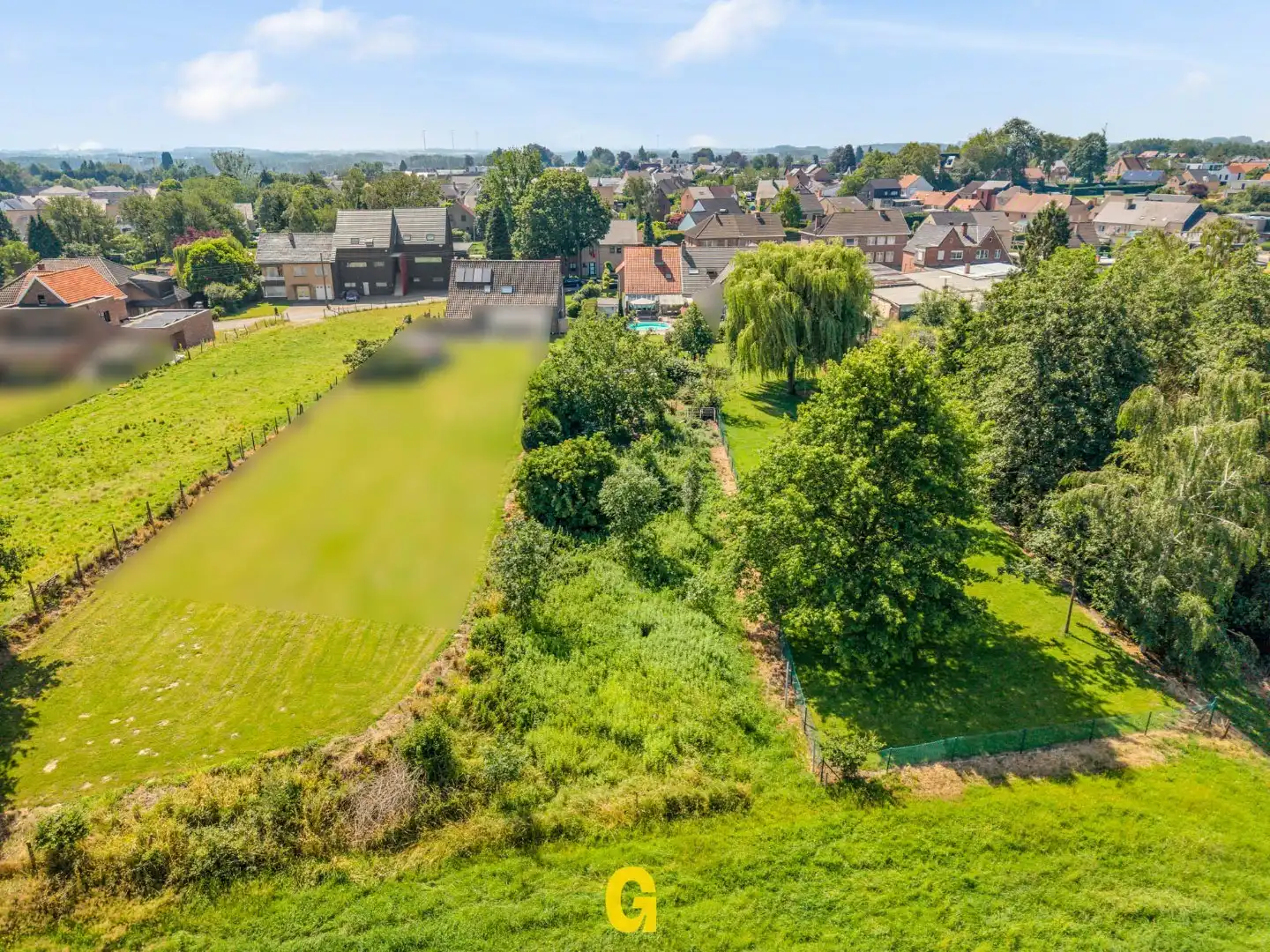 Halfopen woning met prachtige tuin met zwembad en blijvend zicht op achterliggend groen foto 29