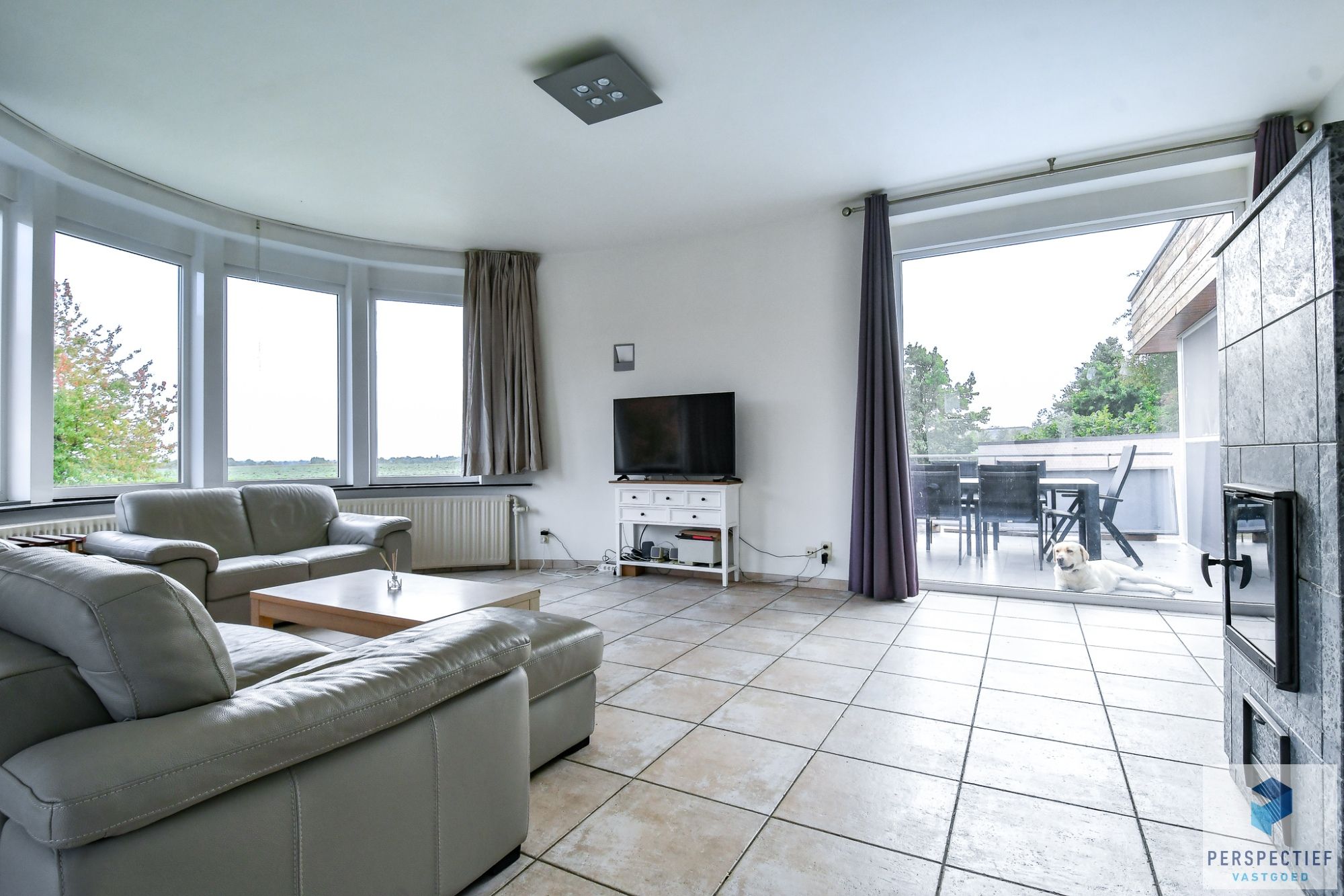 Karaktervolle villa met 5 slpk en atelier op 2291m² te Rollegem foto 10
