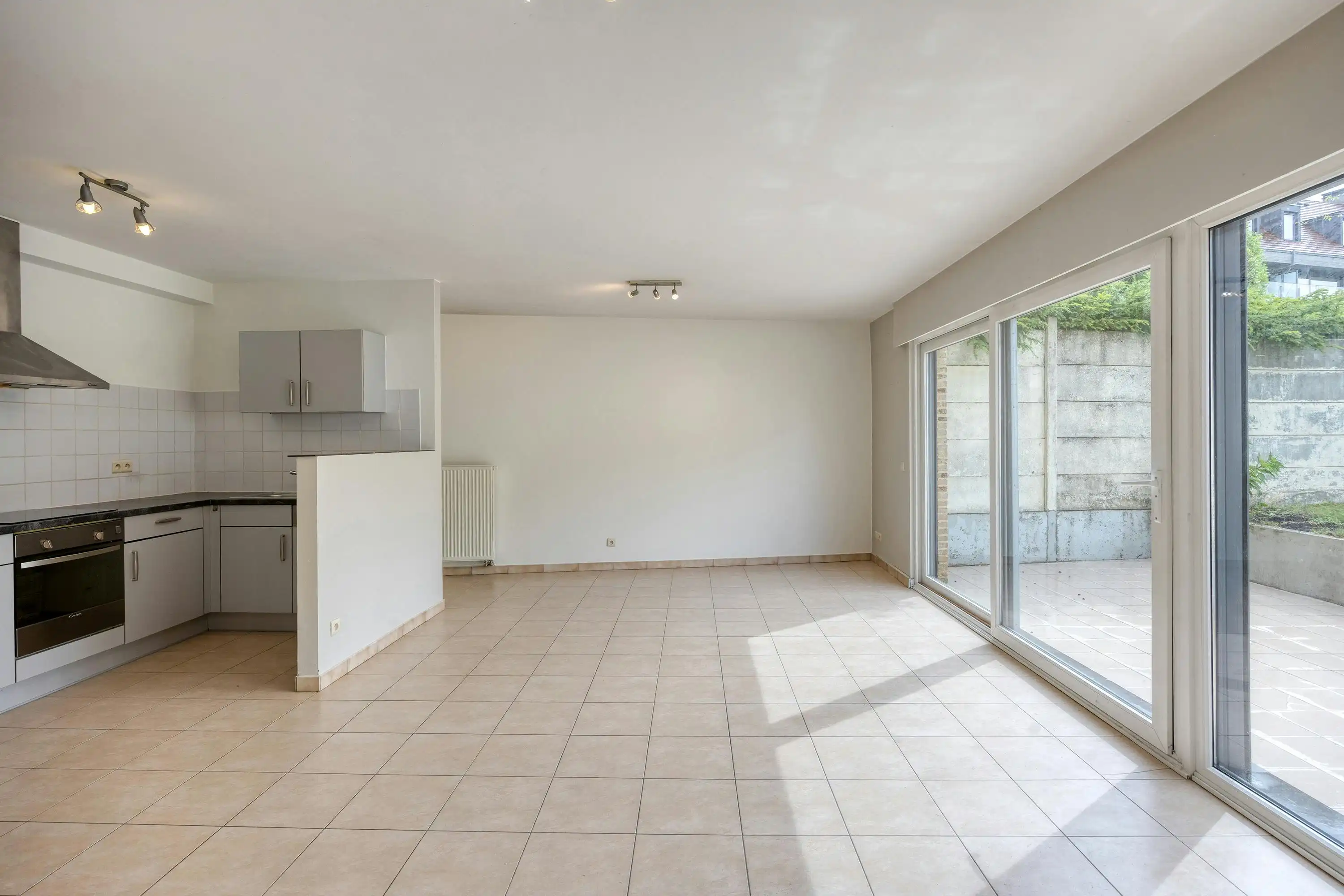 Ruim duplexappartement met garage op toplocatie in Strombeek-Bever foto 2