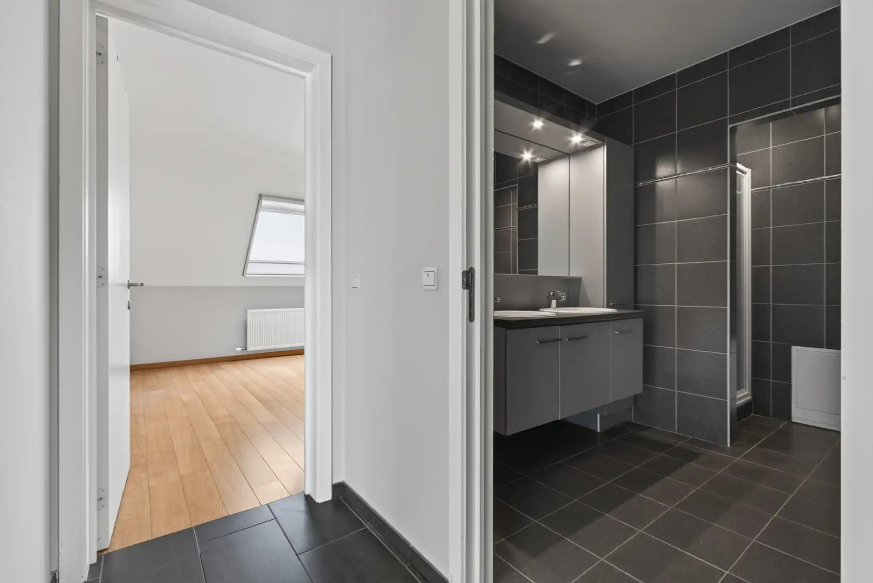 PENTHOUSE 4 SLK + ZONNIG TERRAS + RUIME PARKING + KELDER  foto 15