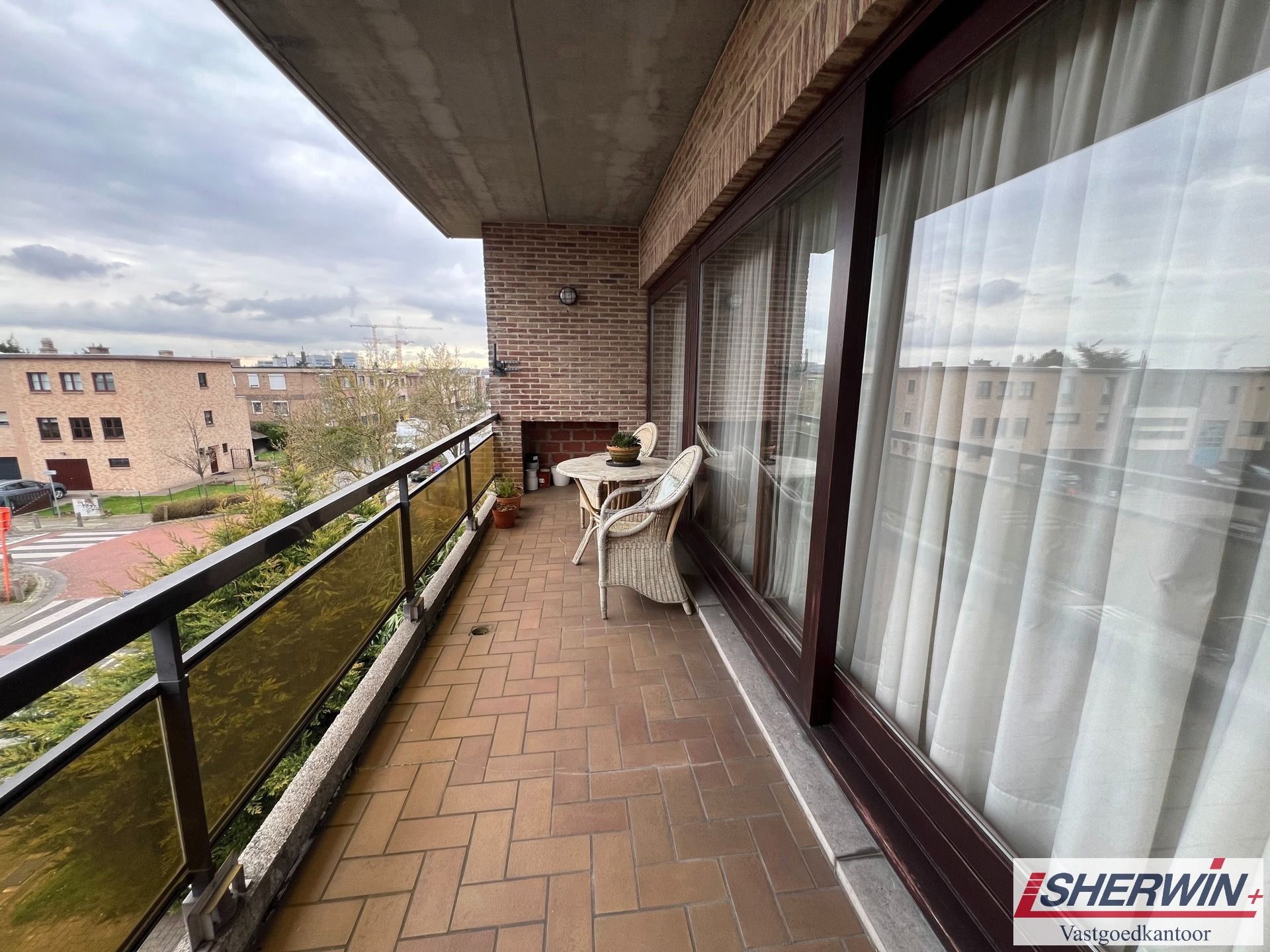 Deel van zeer goed gelegen appartementsgebouw in centrum foto 9