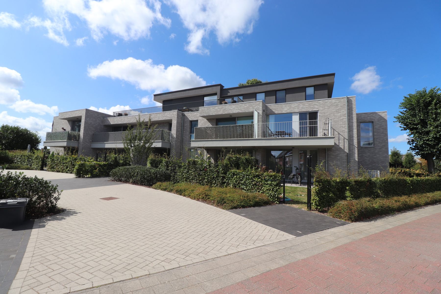 Ondergrondse autostaanplaats P8. foto 2