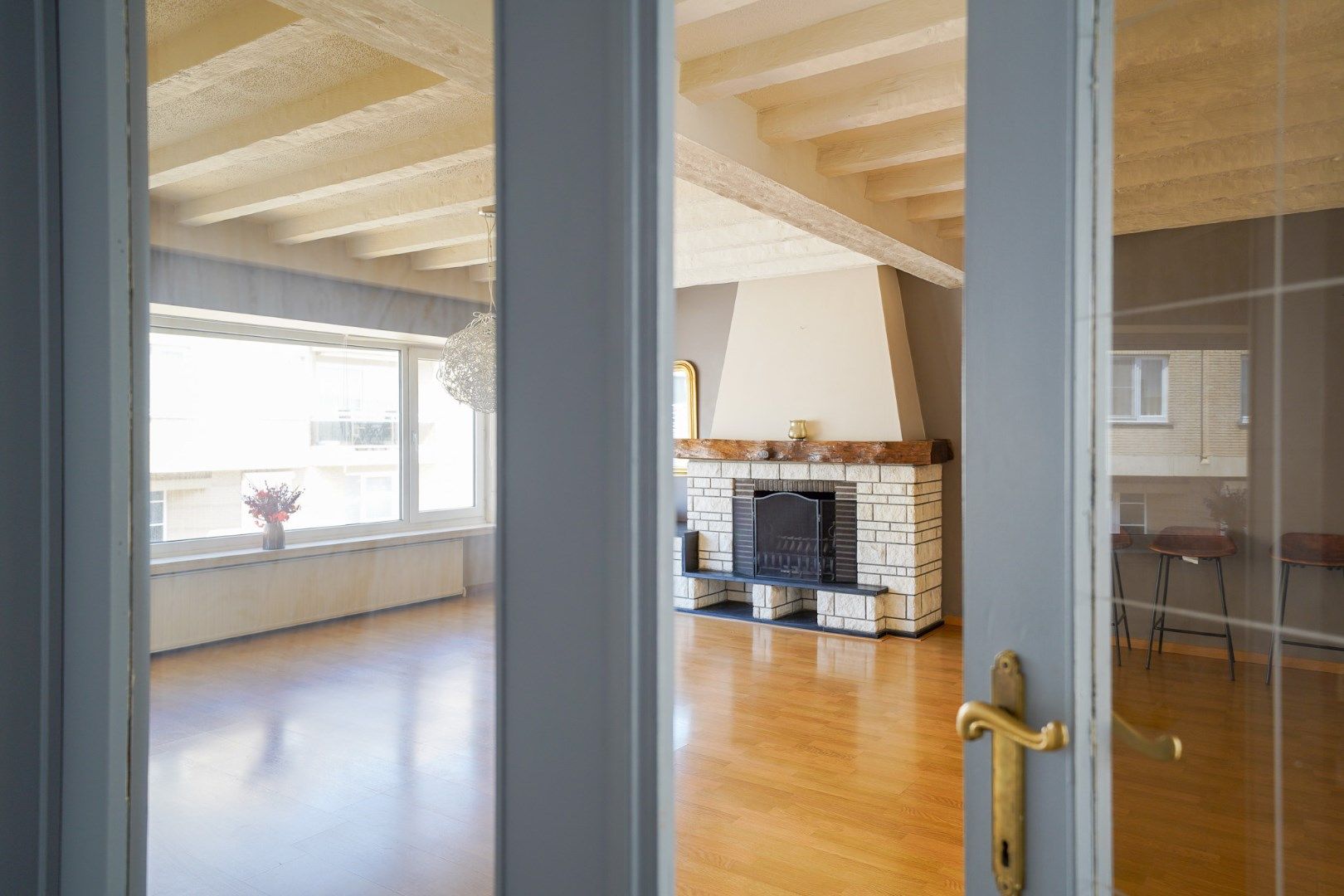 Ruim appartement met 4 slpk, 2 terrassen en garage in Oostende foto 3
