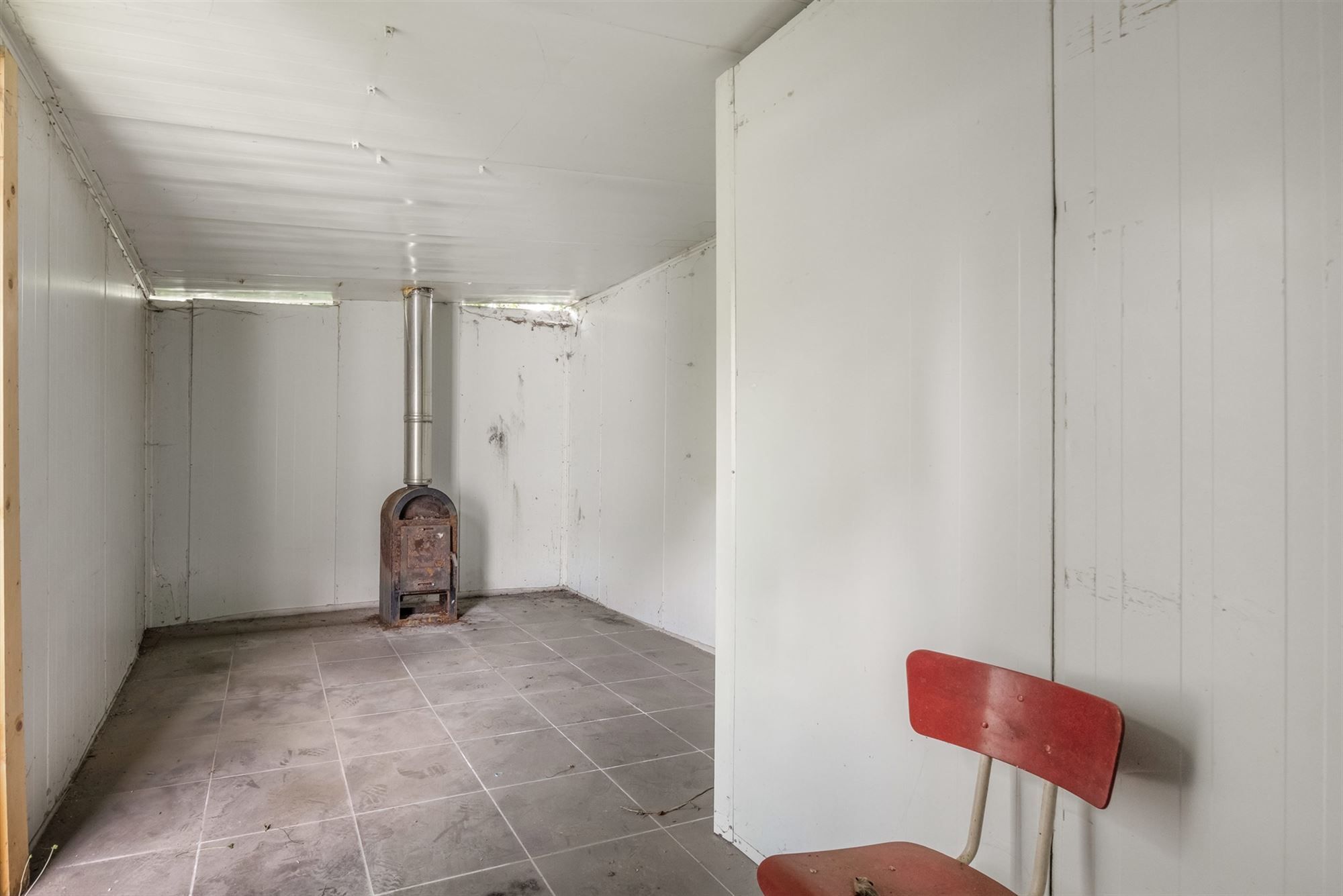 CENTRAAL GELEGEN, TE RENOVEREN PAND MET GROOT POTENTIEEL foto 12
