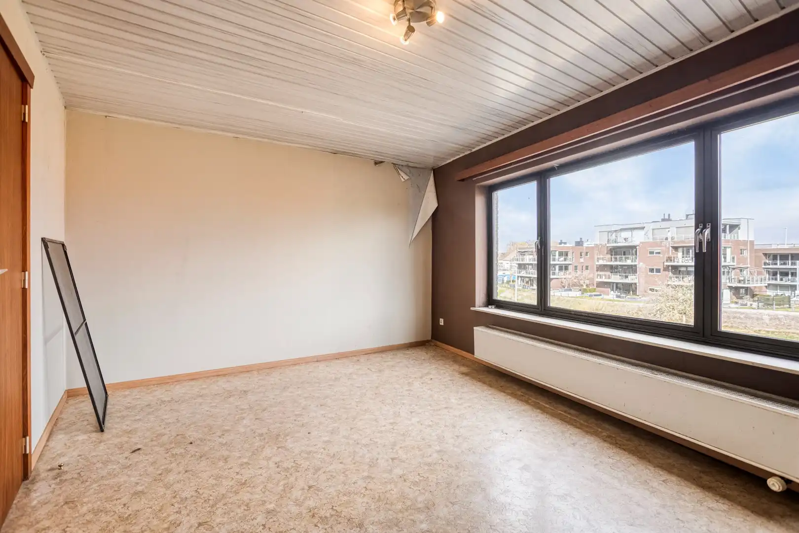 Te verbouwen opbrengsteigendom met twee vergunde appartement foto 25