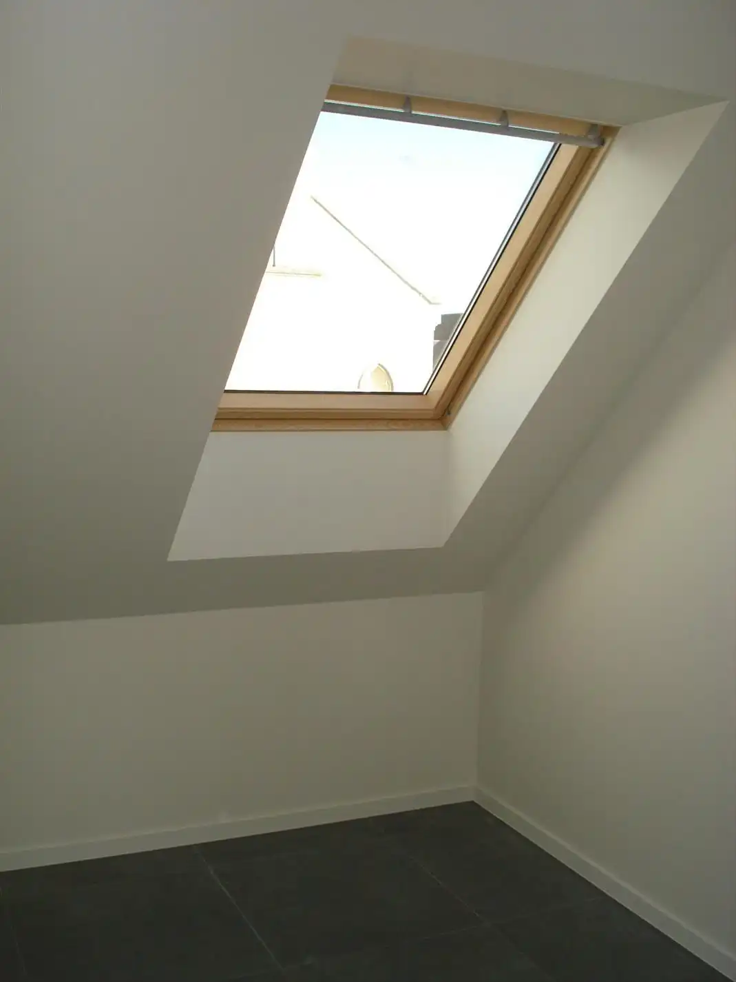 recent duplex-appartement op VERD. 2 met autostaanplaats en berging foto 6