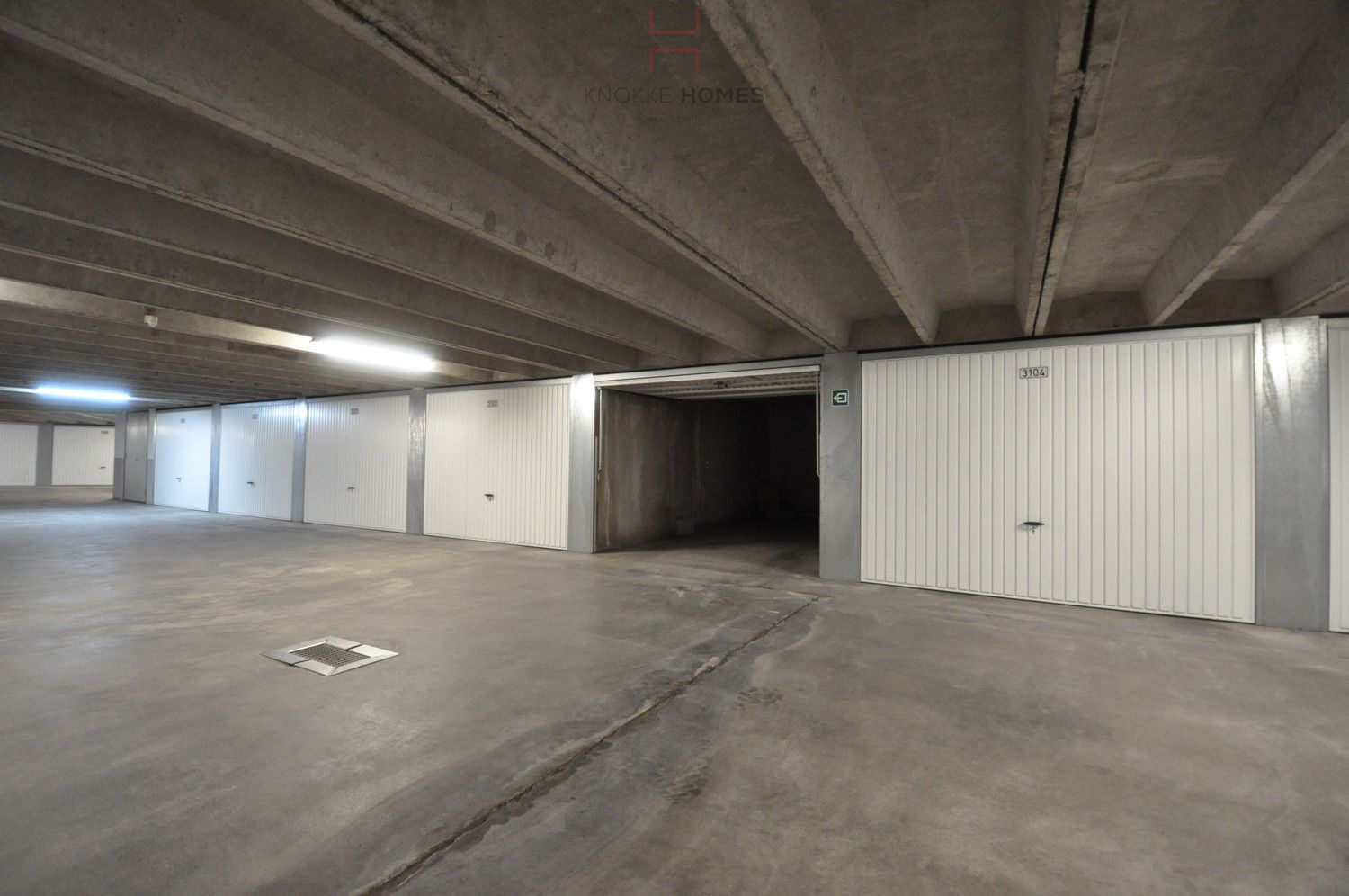 Gesloten garagebox onder het Stübbenpark in Duinbergen foto 2