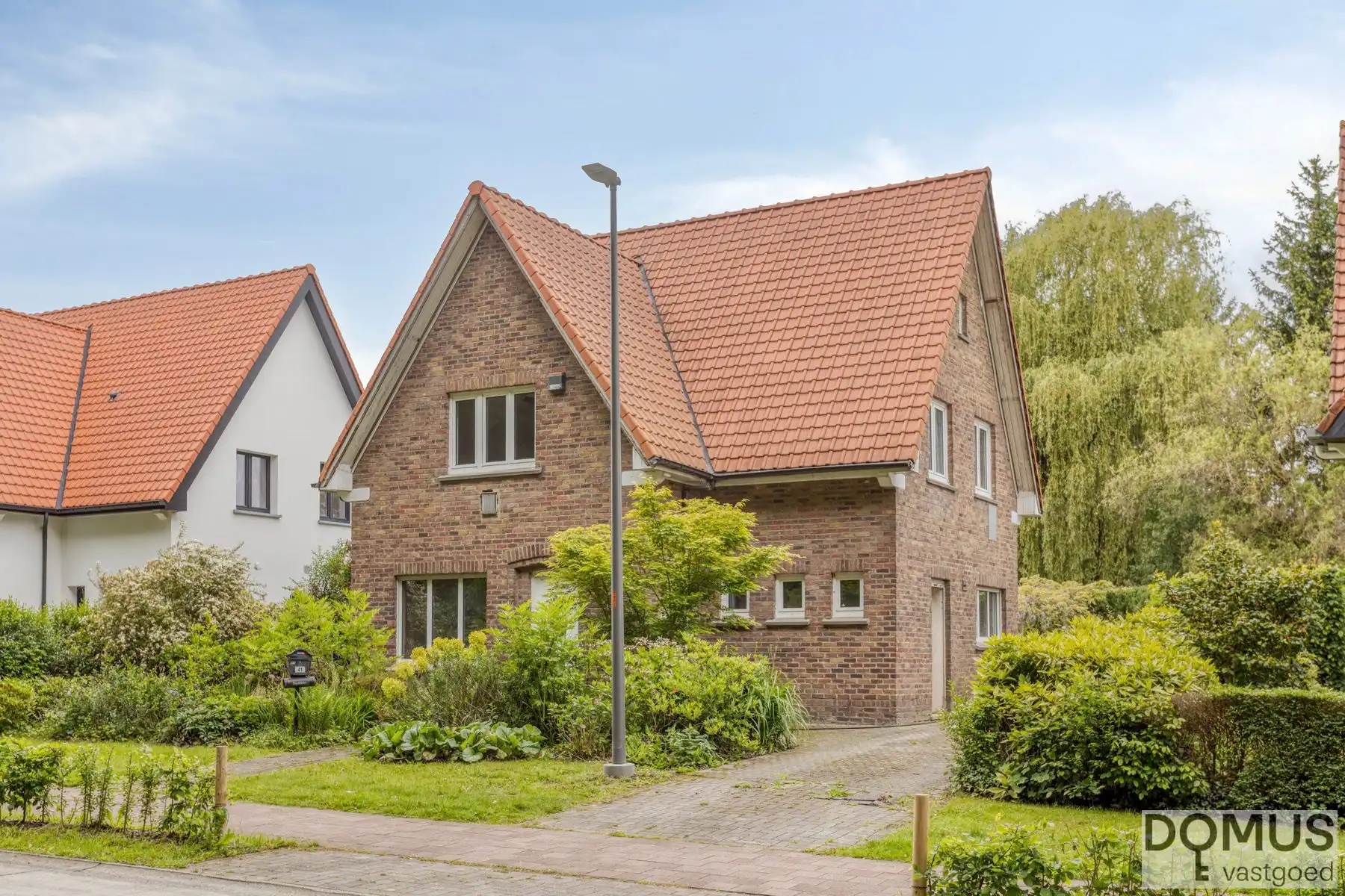 Hoofdfoto van de publicatie: Charmante open bebouwing op toplocatie