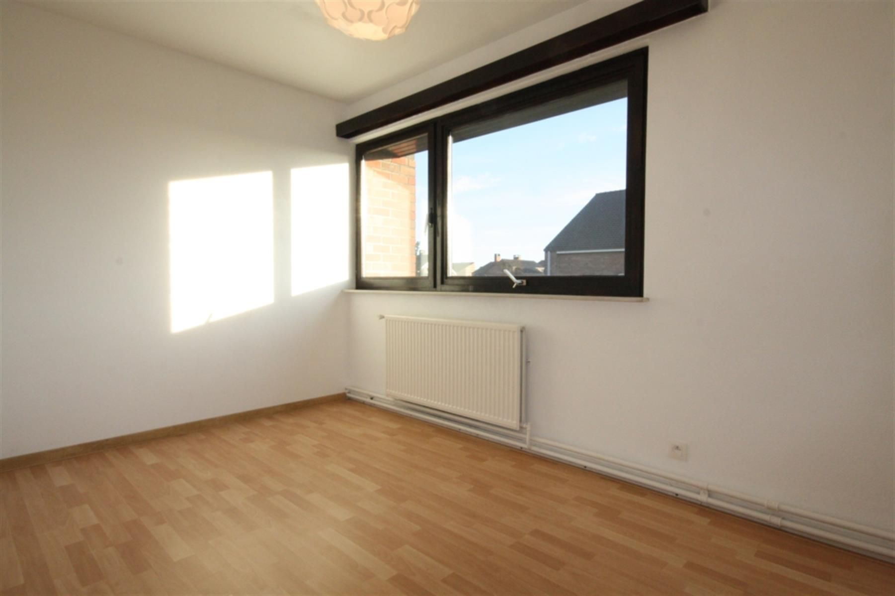 Halfopen te huur foto 6