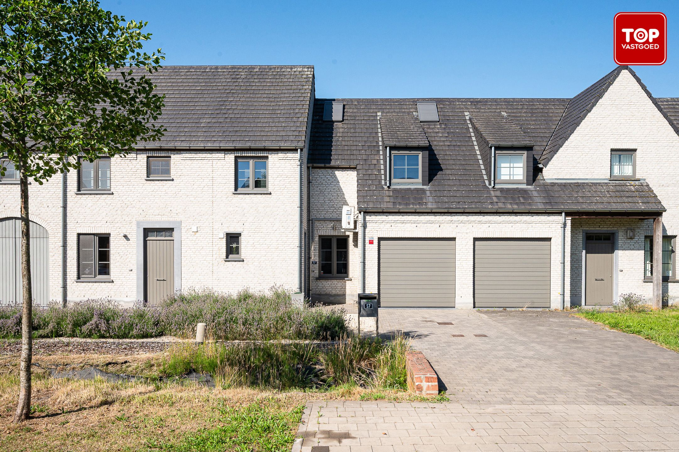 Energiezuinige woning met 3 slaapkamers en mooie tuin.  foto {{pictureIndex}}