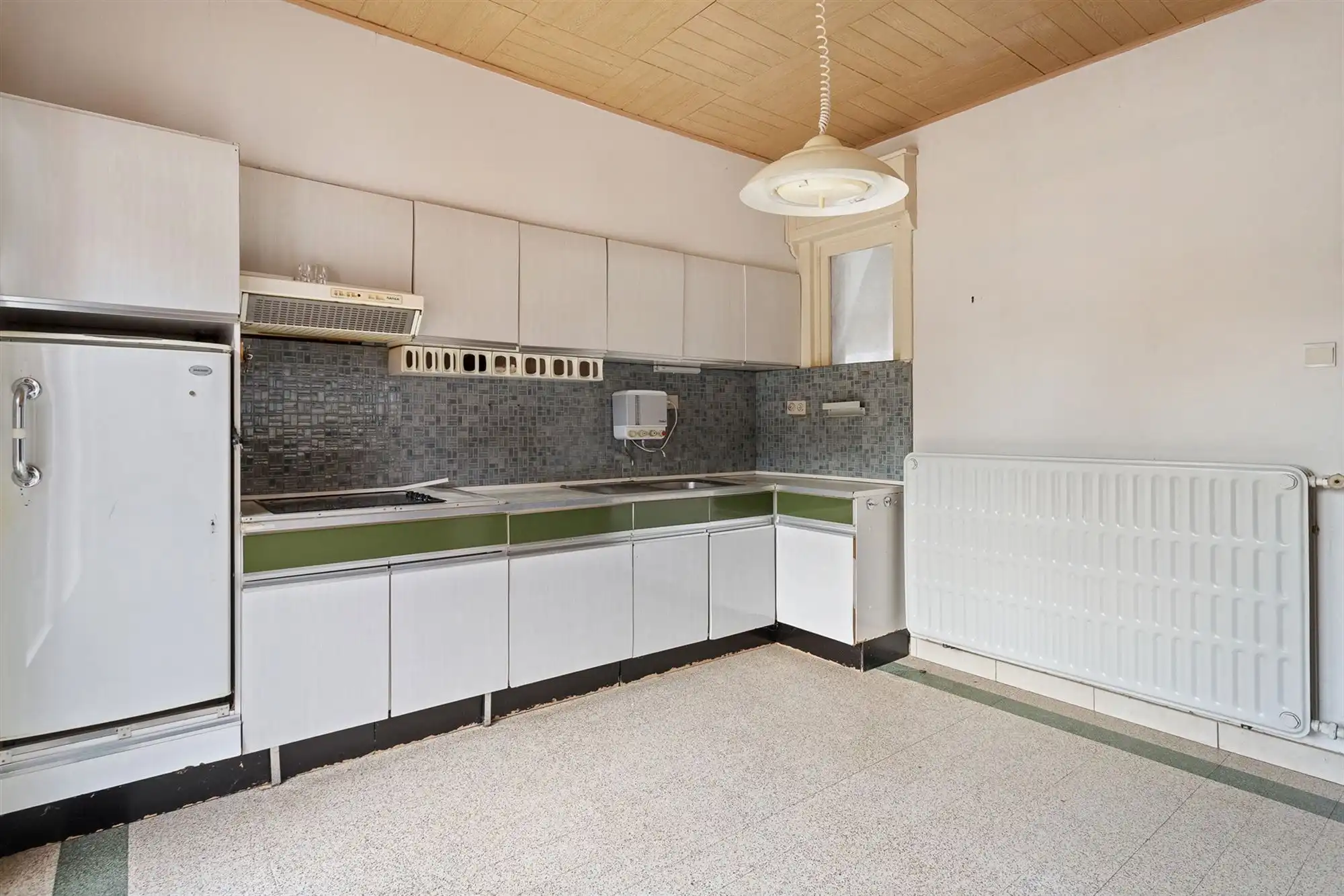 TE RENOVEREN OF TE SLOPEN WONING OP EEN PRACHTIG PERCEEL VAN 7841M² TE MEERHOUT foto 12