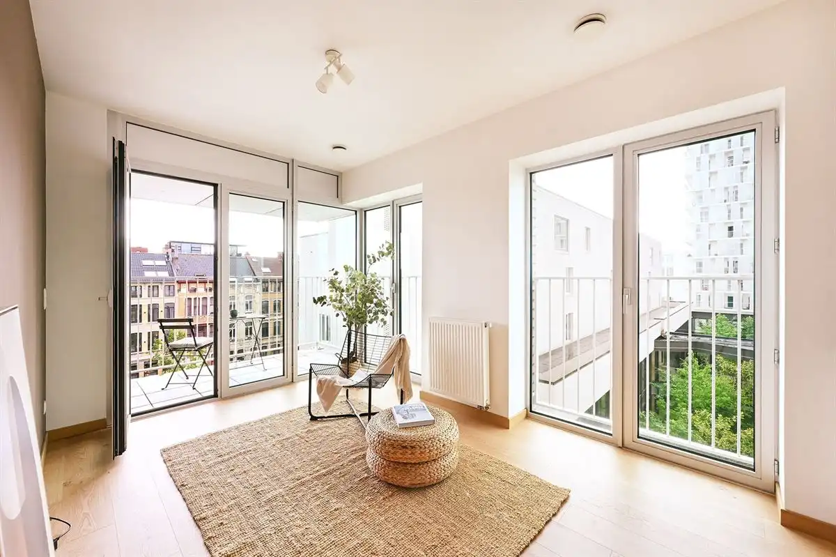 Lichtrijk 2-slaapkamerappartement met terras in de Lichttoren foto 2