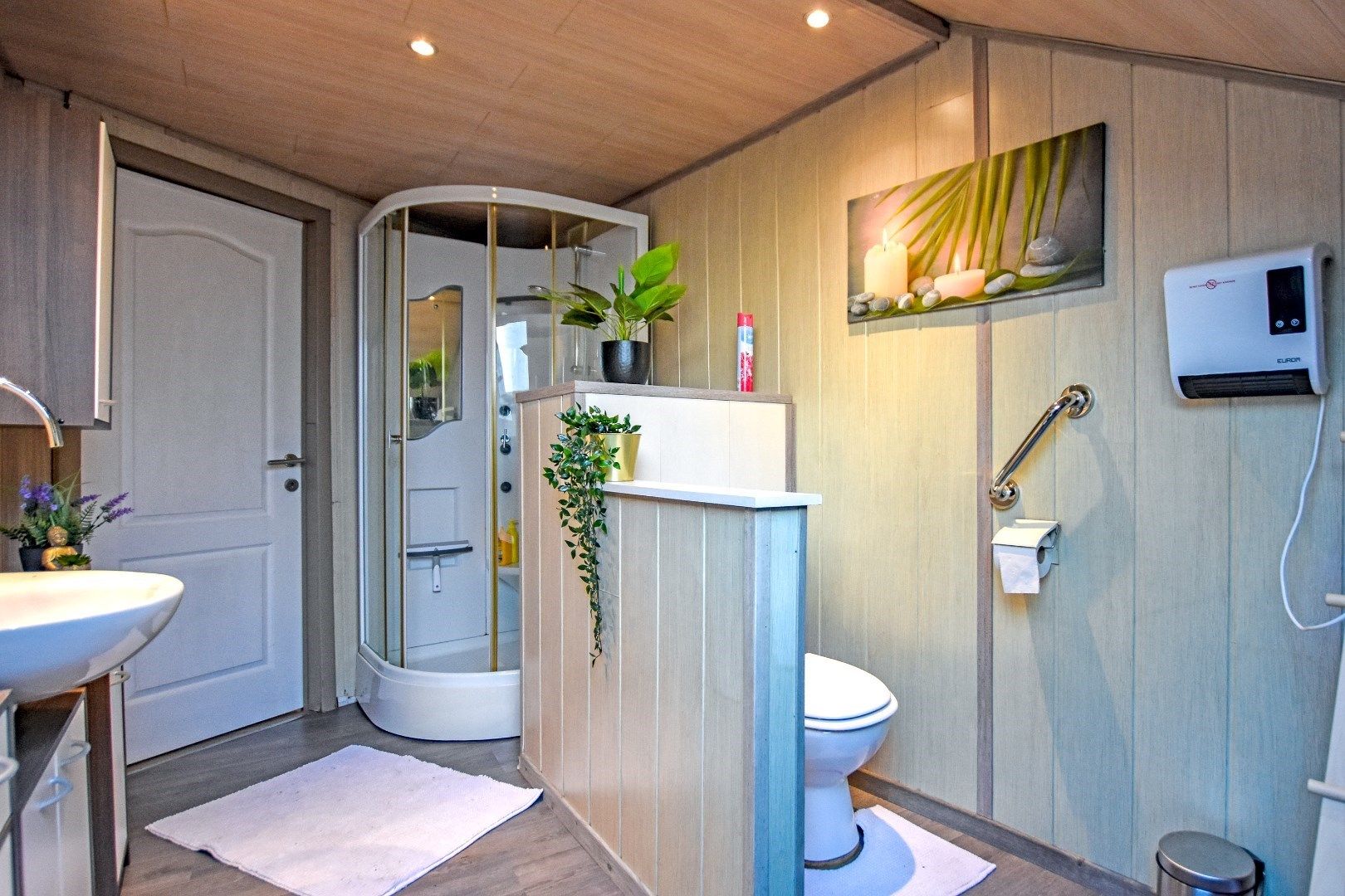 Ruime half open bebouwing te centrum Veurne! foto 11