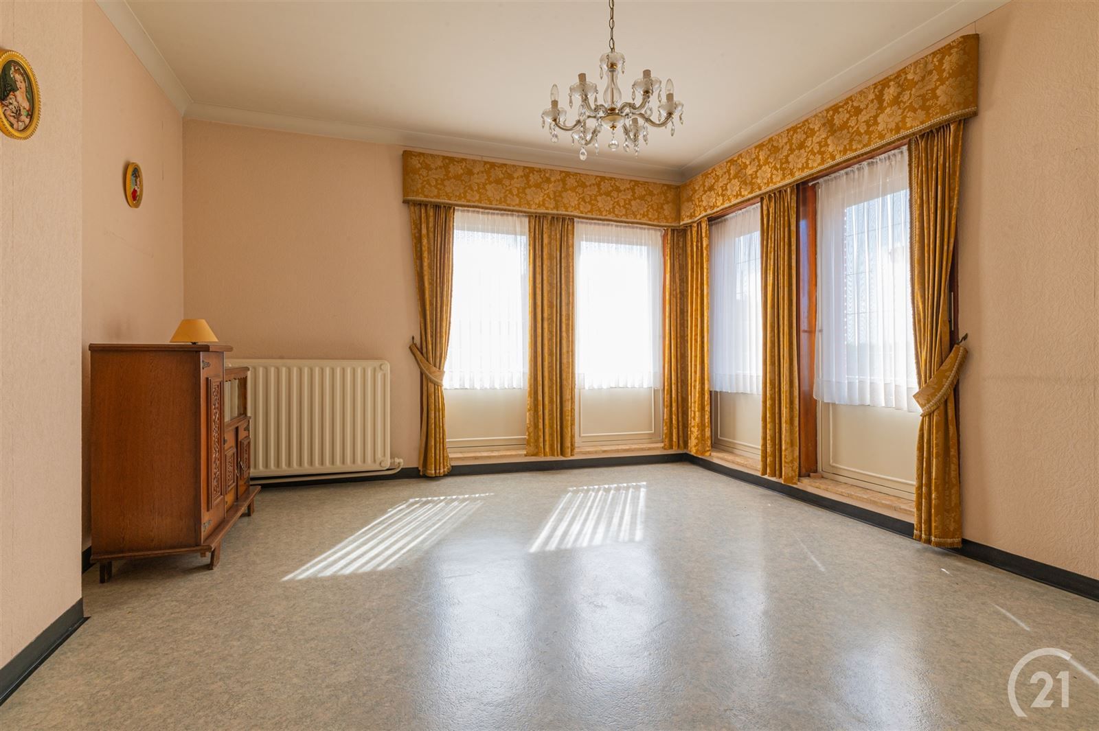 3 gevelwoning met loods (248m2) en garage foto 24