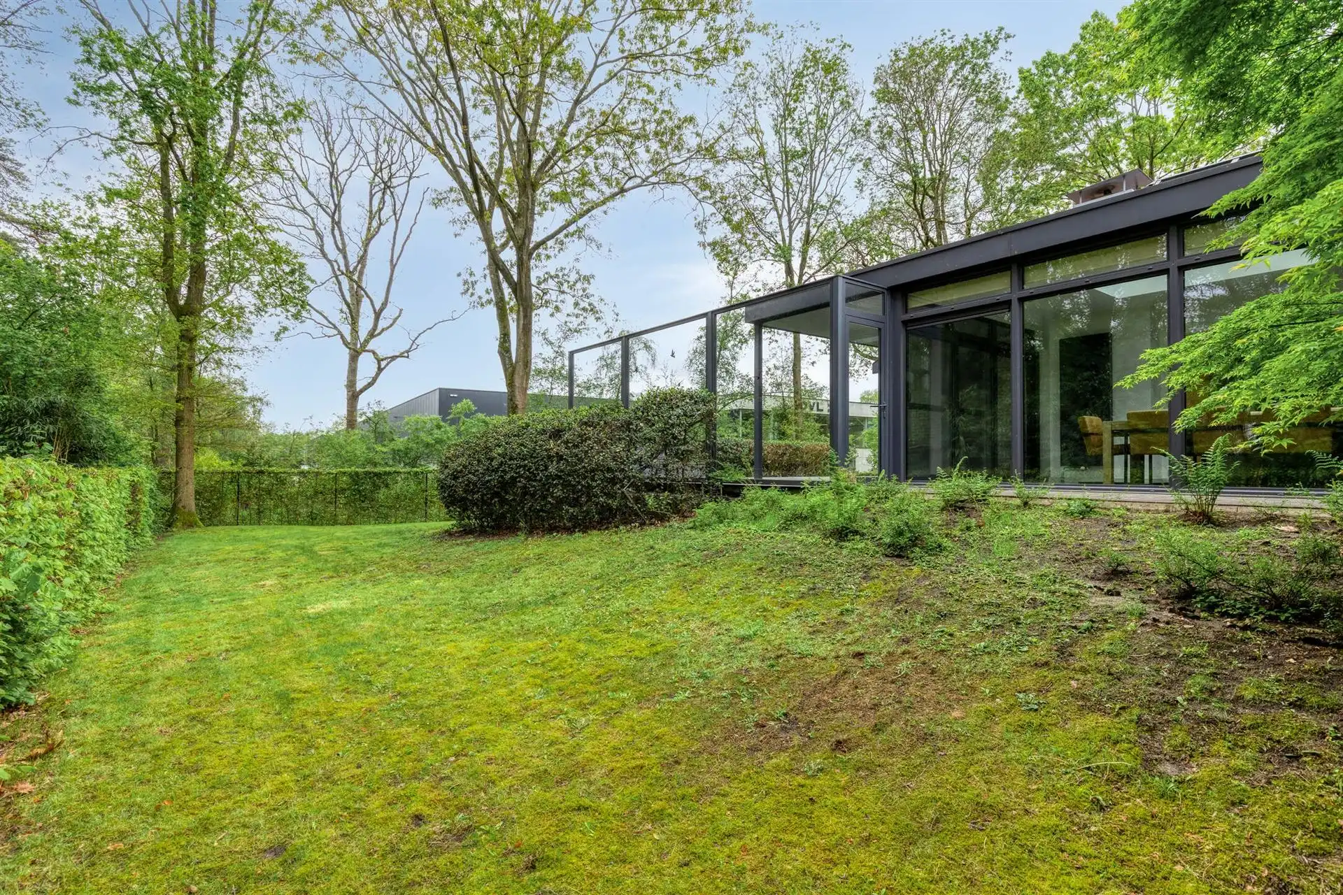 Charmante villa van 424 m² met 4 slpks, royale garage en tuin! foto 27