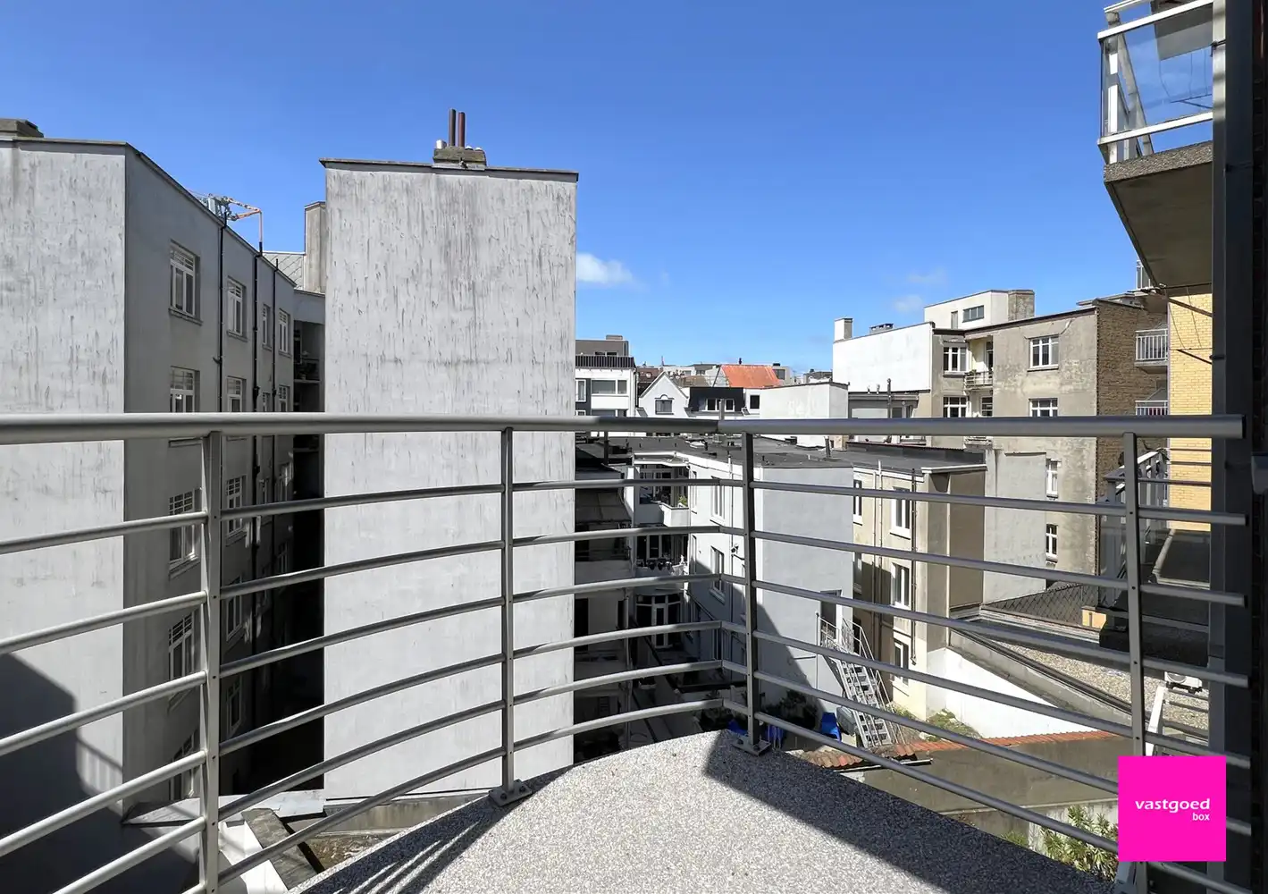 Lichtrijk 2-slaapkamerappartement met 2 terrassen – centrum Oostende foto 7