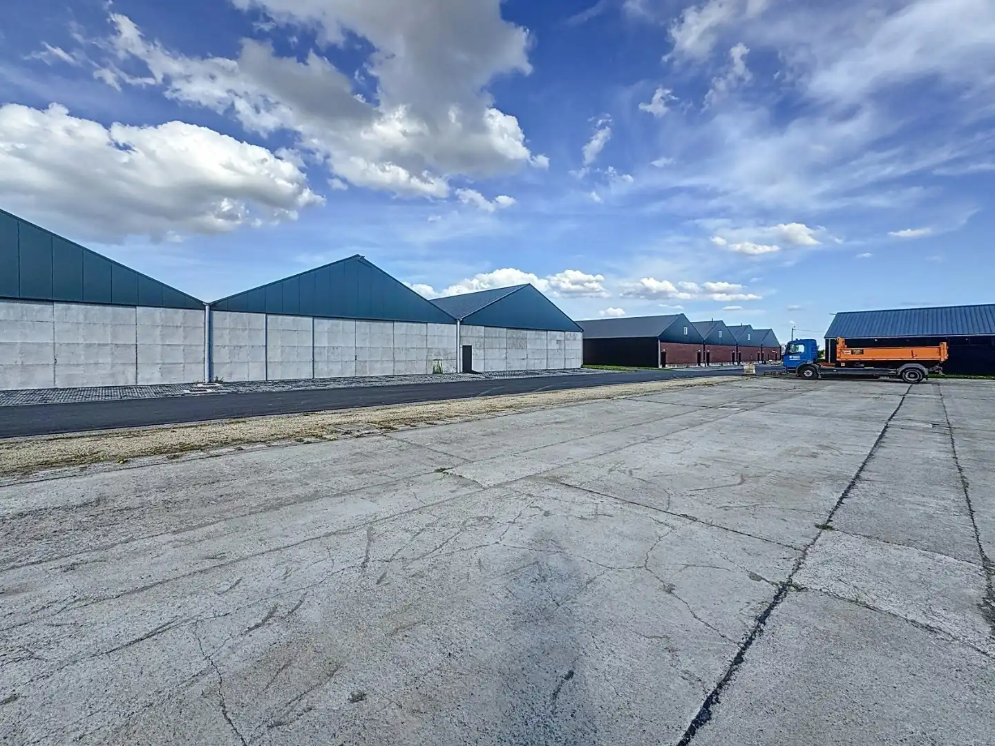 Compartimenteerbare loods van 2.300m² op 56 are! foto 17