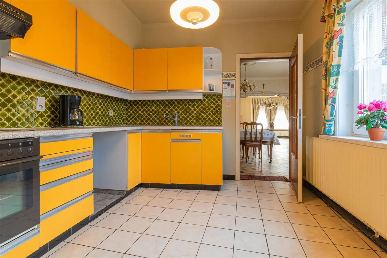 3 gevelwoning met loods (248m2) en garage foto 15