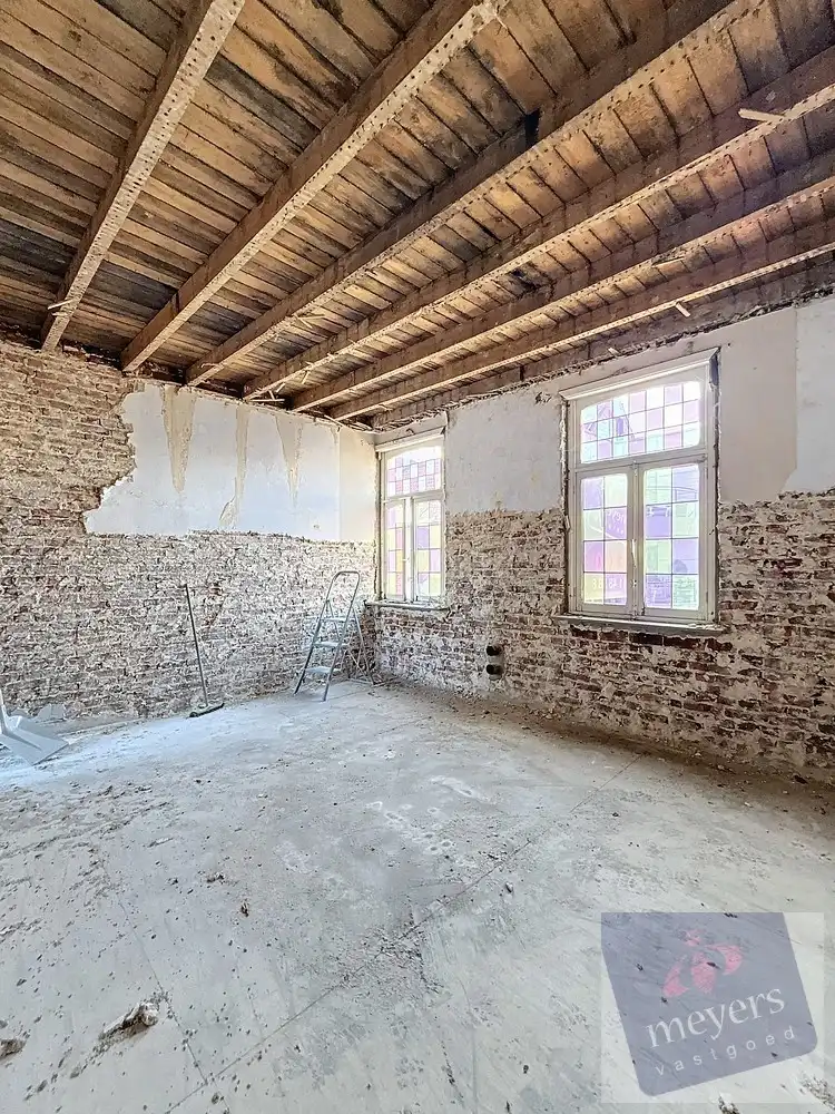 Te renoveren woning met goedgekeurde plannen – Hasselt foto 14