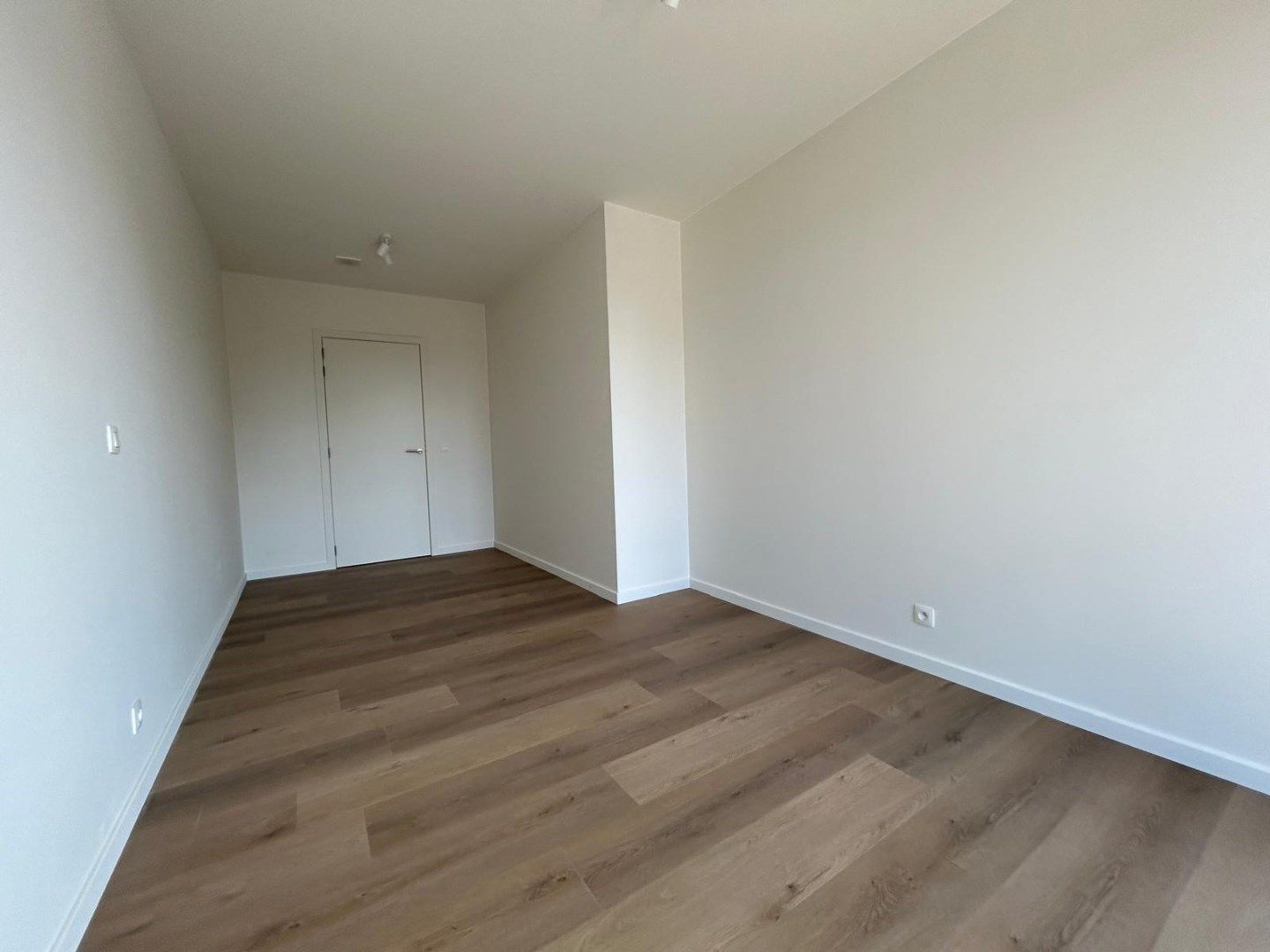 Duurzaam afgewerkt & luxueus appartement TE KOOP in 'residentie Daniël & Zozima'. foto 14