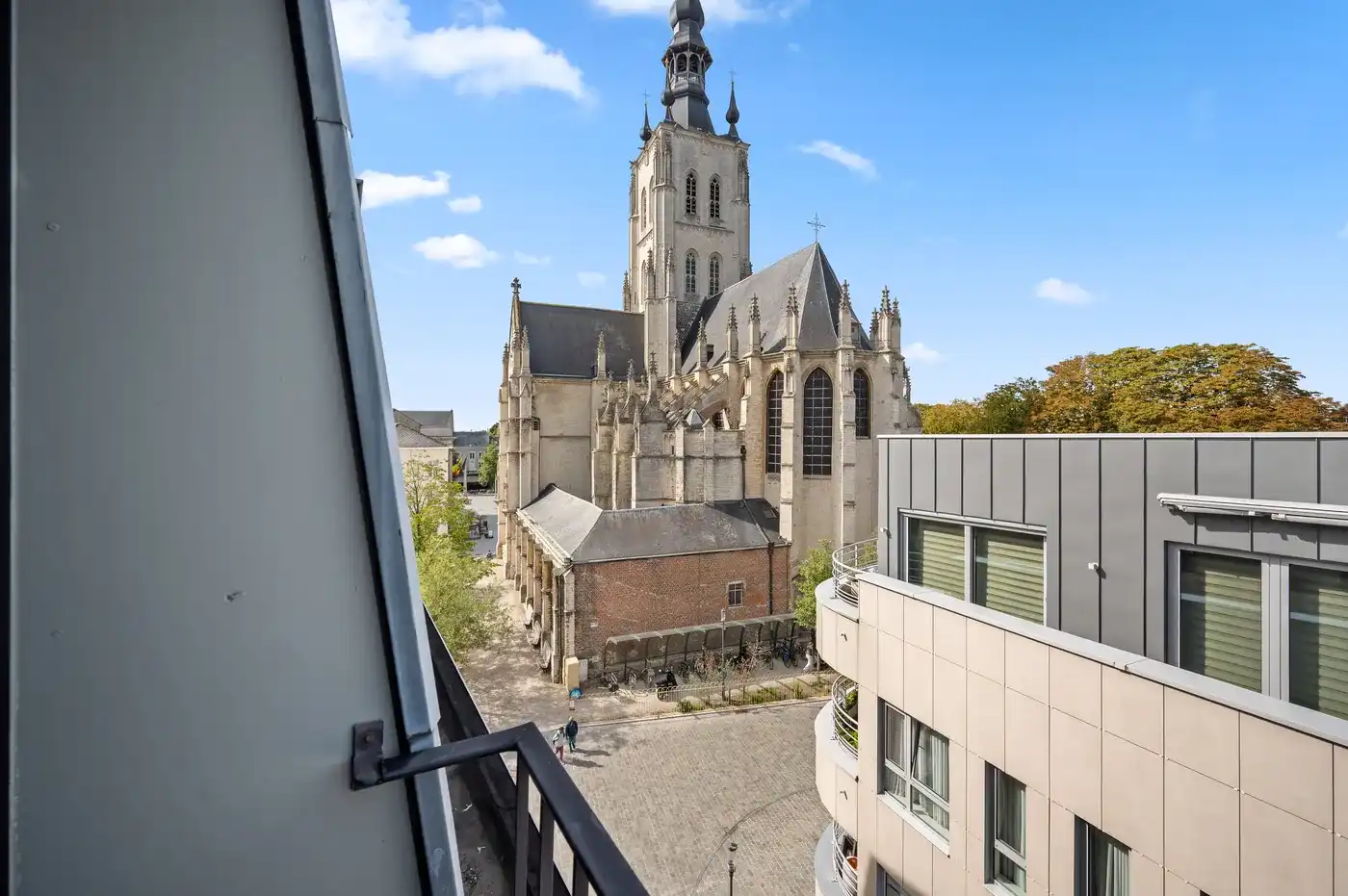 Penthouse met 2 slaapkamers in hartje Tienen foto 2