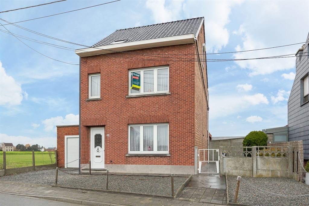 Knappe woning met prachtig uitzicht foto 2