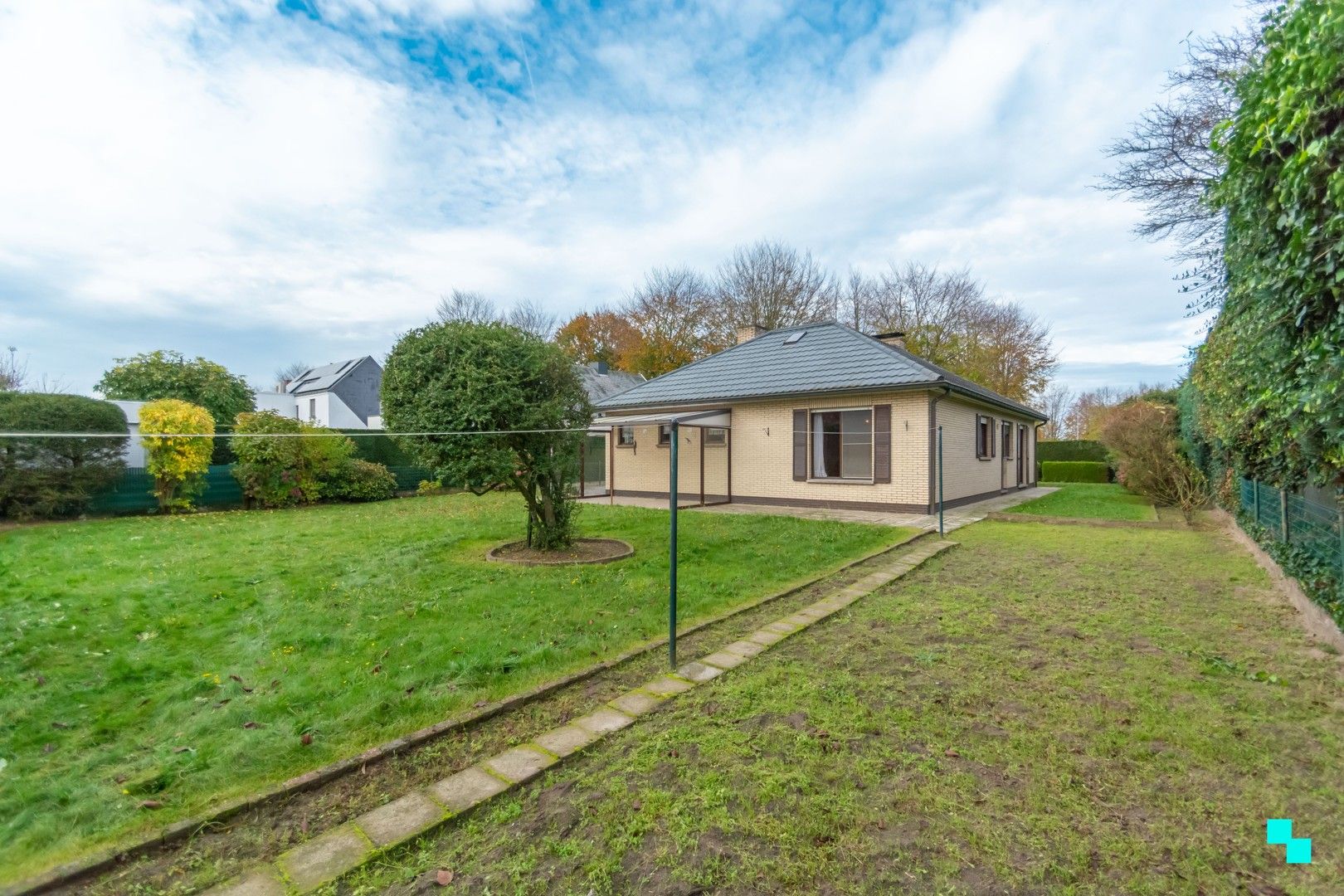 Te renoveren bungalow in de fruitwijk van Merelbeke foto 26