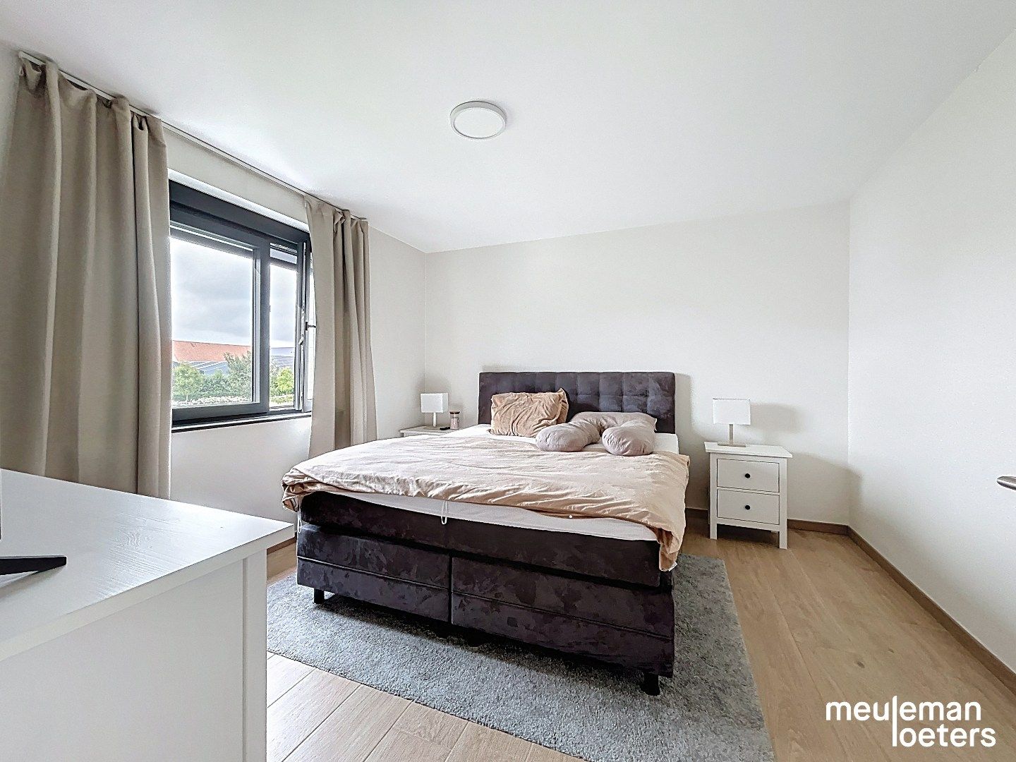 Recente woning op wandelafstand van commercieel centrum. foto 7