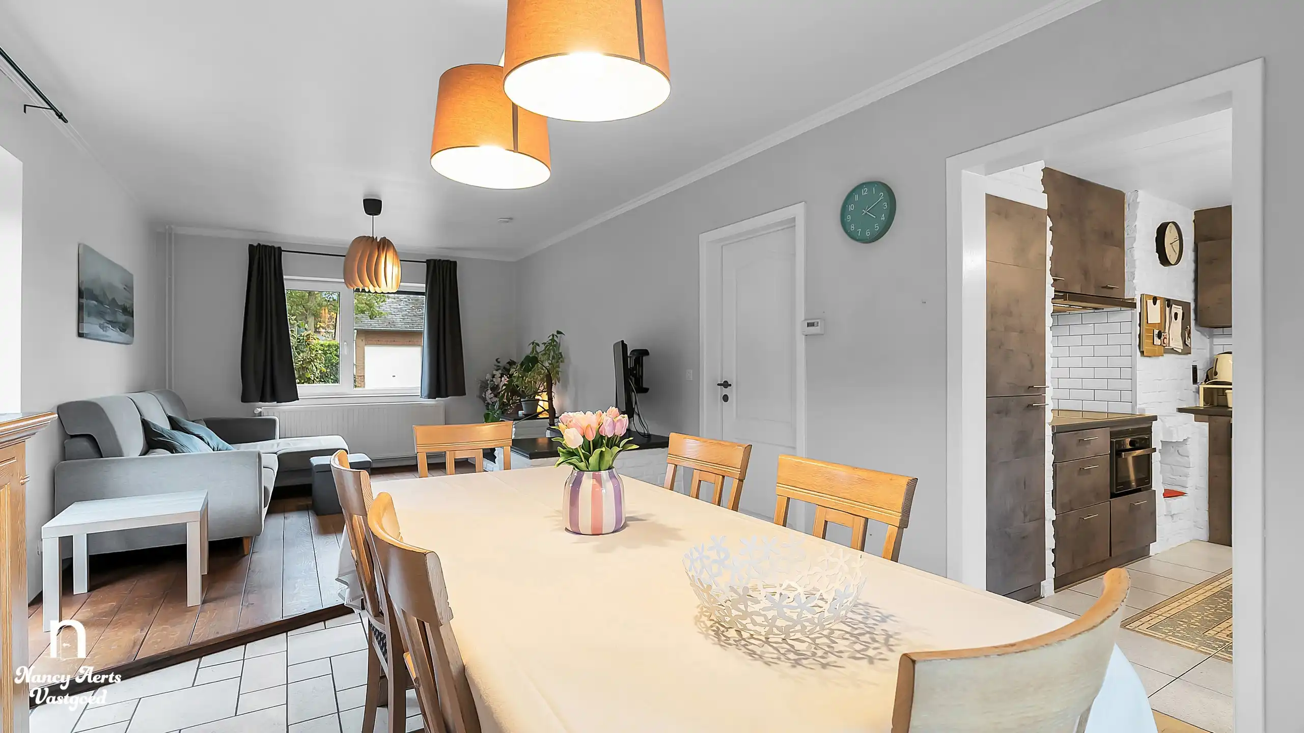 Halfopen gezinswoning met 3 slaapkamers en zonnige tuin foto 9