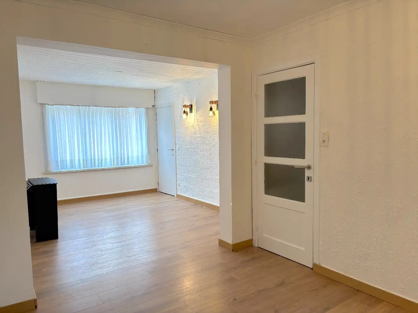 Gerenoveerde woning met garage nabij het centrum! foto 3