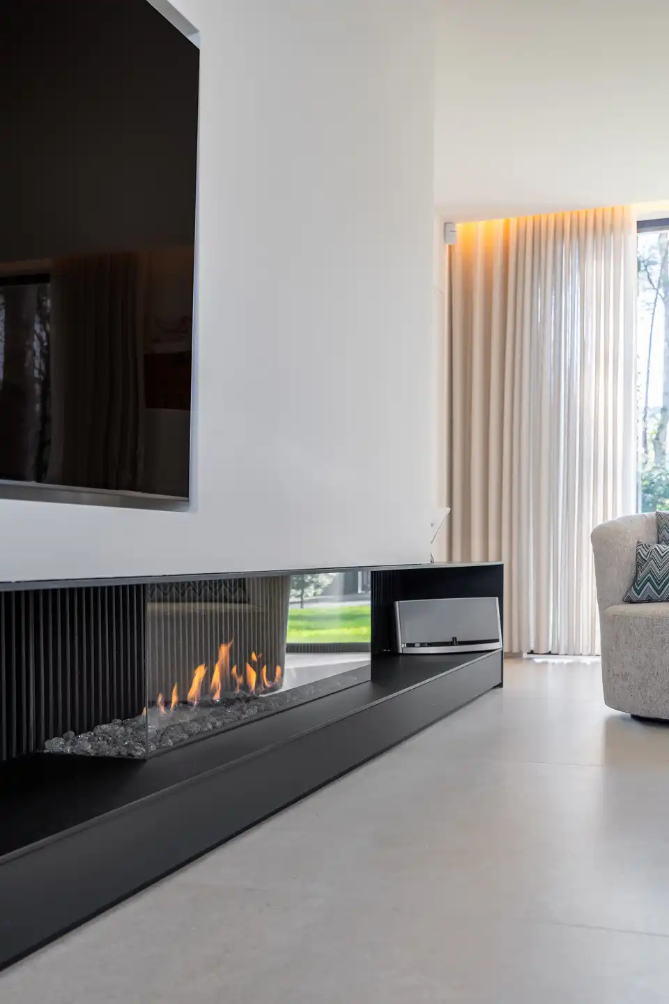 Exclusieve moderne villa met panoramisch zicht op groen foto 16