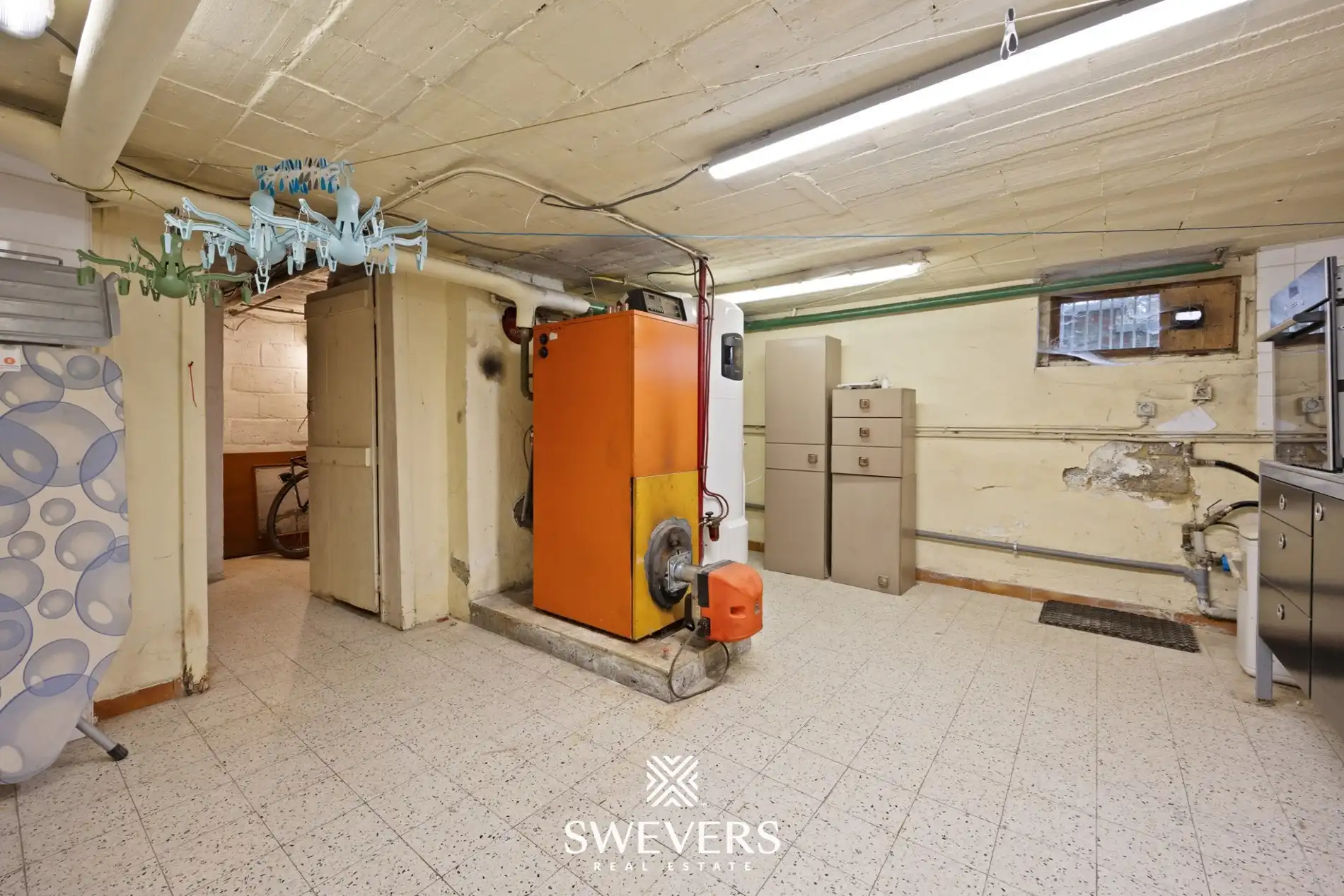 Open bebouwing met 3 slaapkamers en garage in rustige straat foto 28