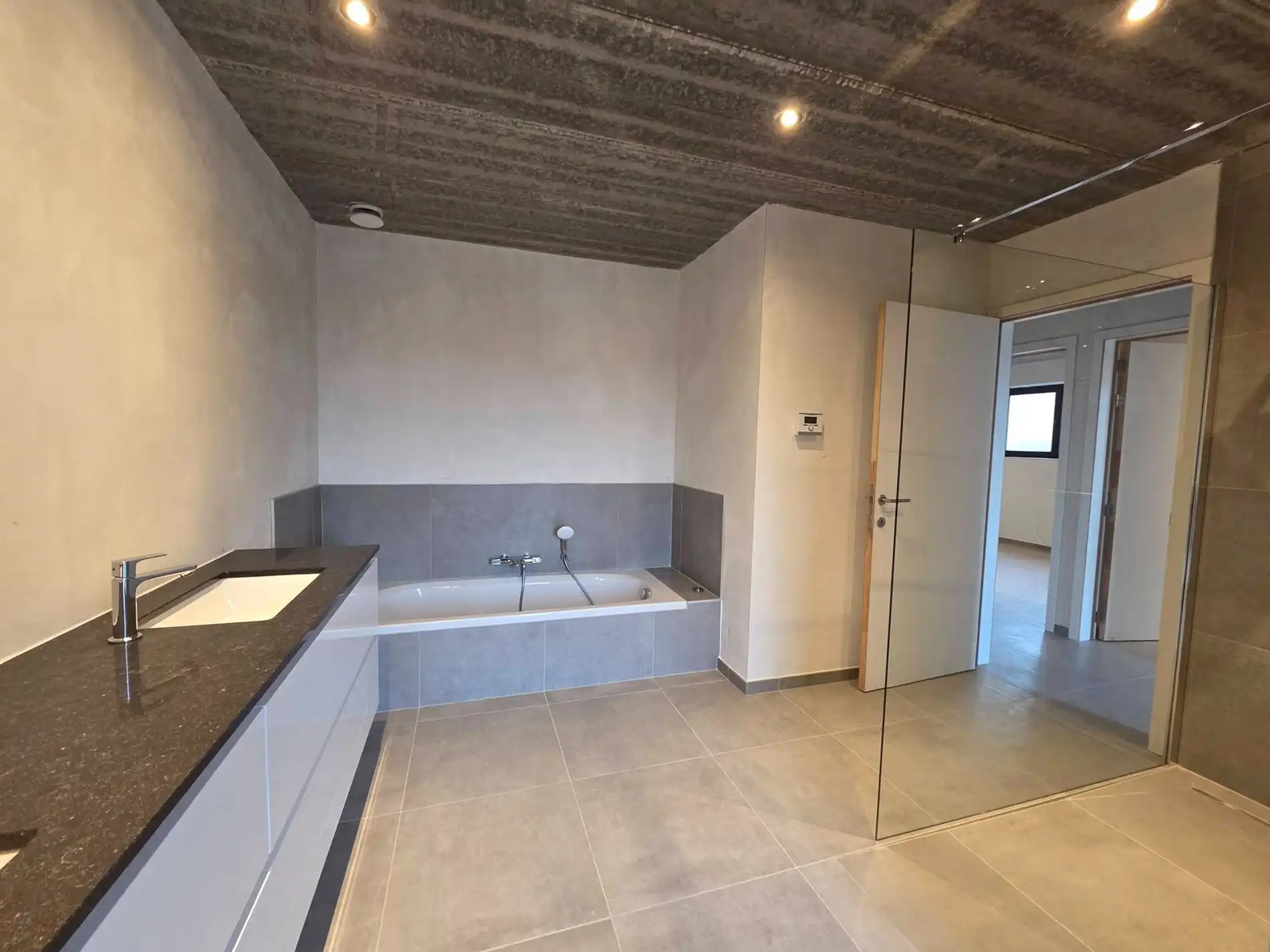 Viergevelvilla...Bouwjaar 2018...Einde bouw 2025...6 slaapkamers... foto 21
