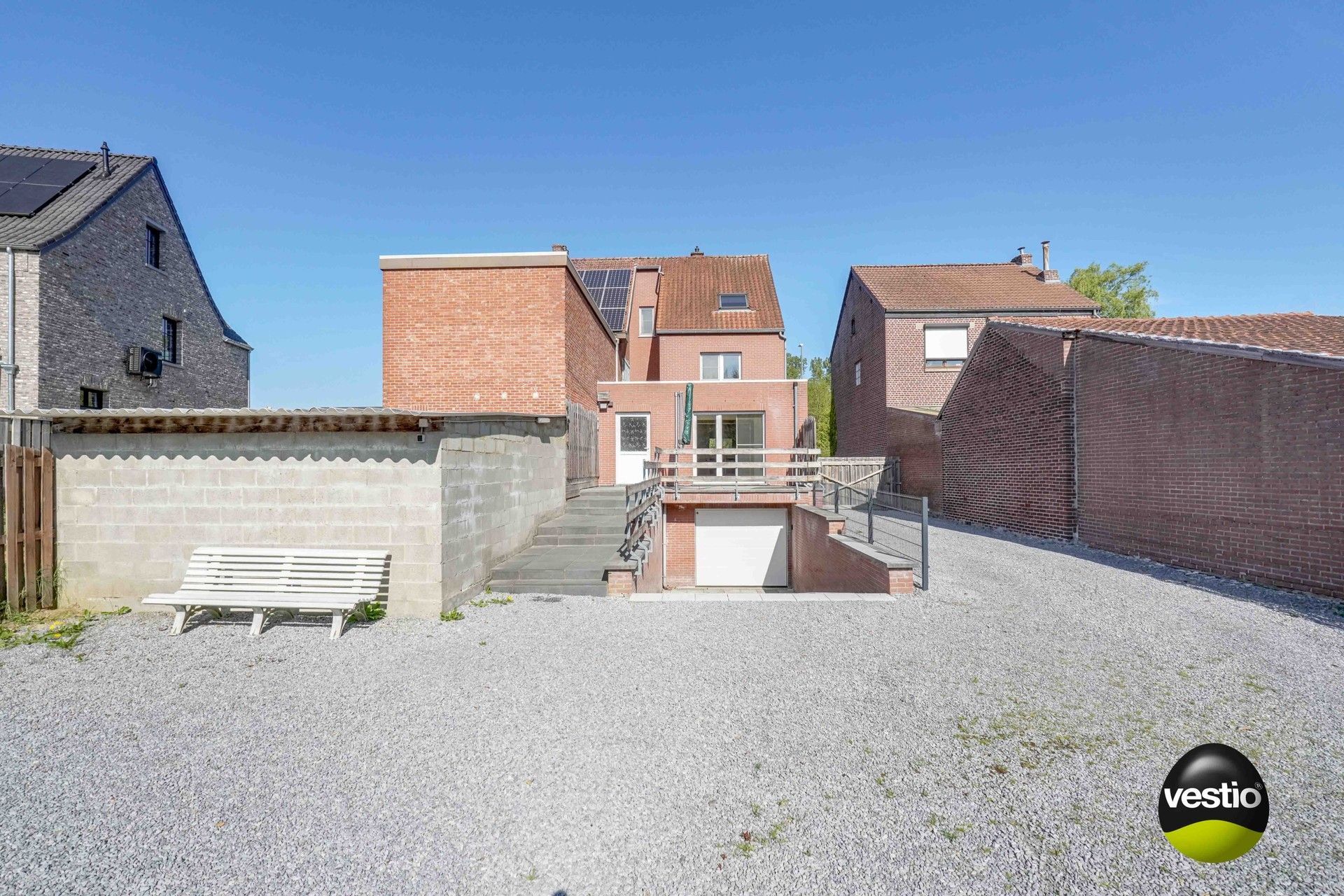 DEGELIJKE WONING MET WEILANDEN OP 1,7 HECTARE foto 17