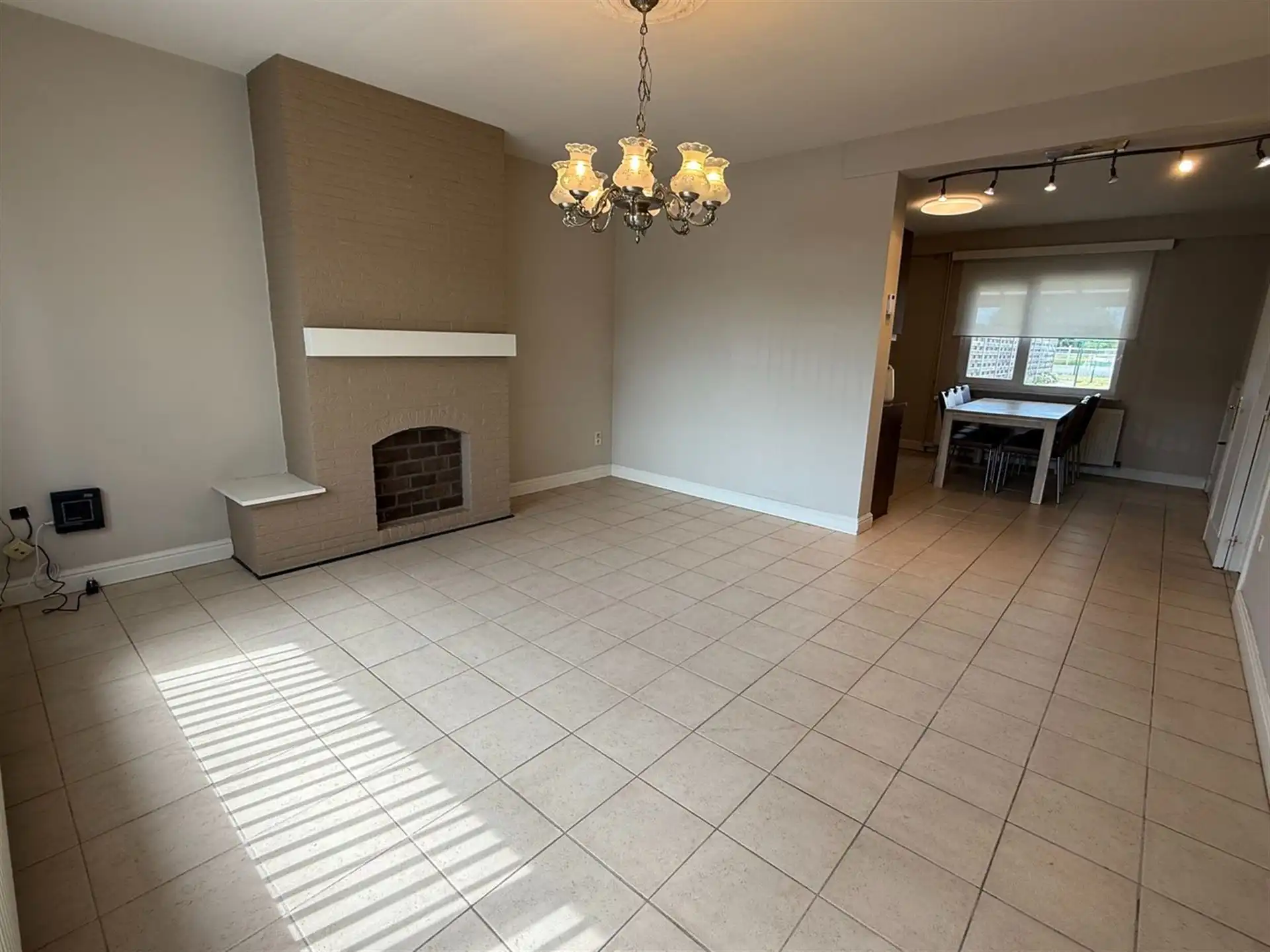 Gelijkvloers appartement van 87m² met 1 slaapkamer foto 2