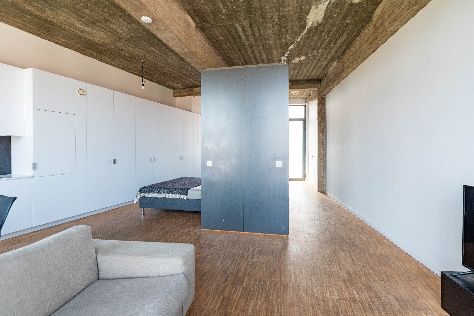 Hippe gemeubelde loft in het hartje van A'pen foto 5