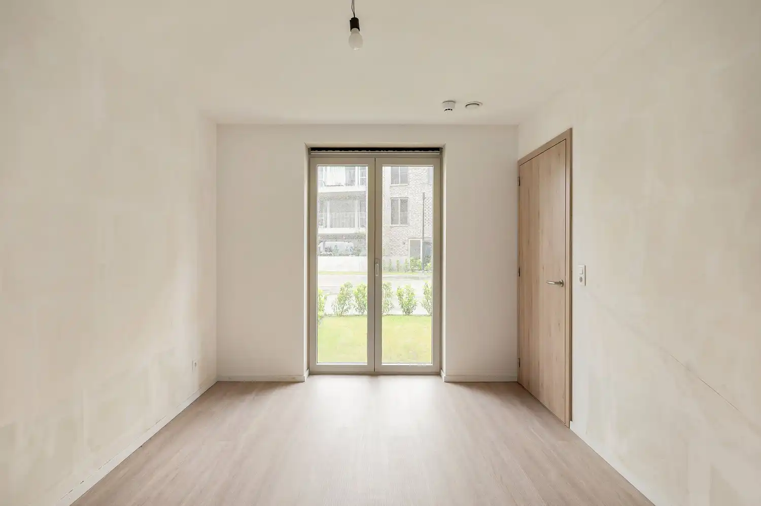 PRACHTIG 3 SLAAPKAMER APPARTEMENT MET ONDERGRONDSE AUTO-STAANPLAATS EN AANPALENDE BERGING foto 15