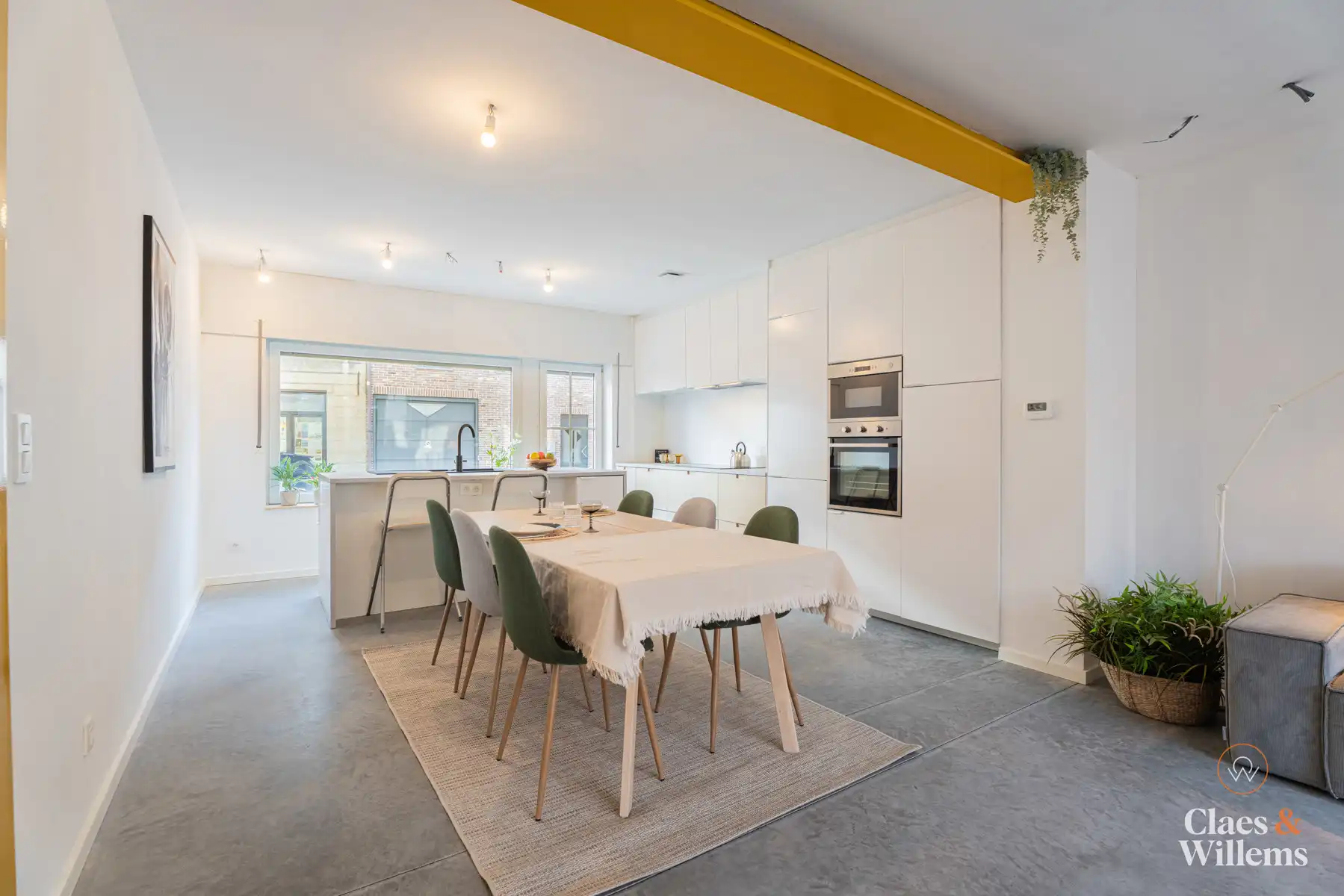 Ruime halfopen bebouwing met 3 slaapkamers en 2 badkamers foto 6